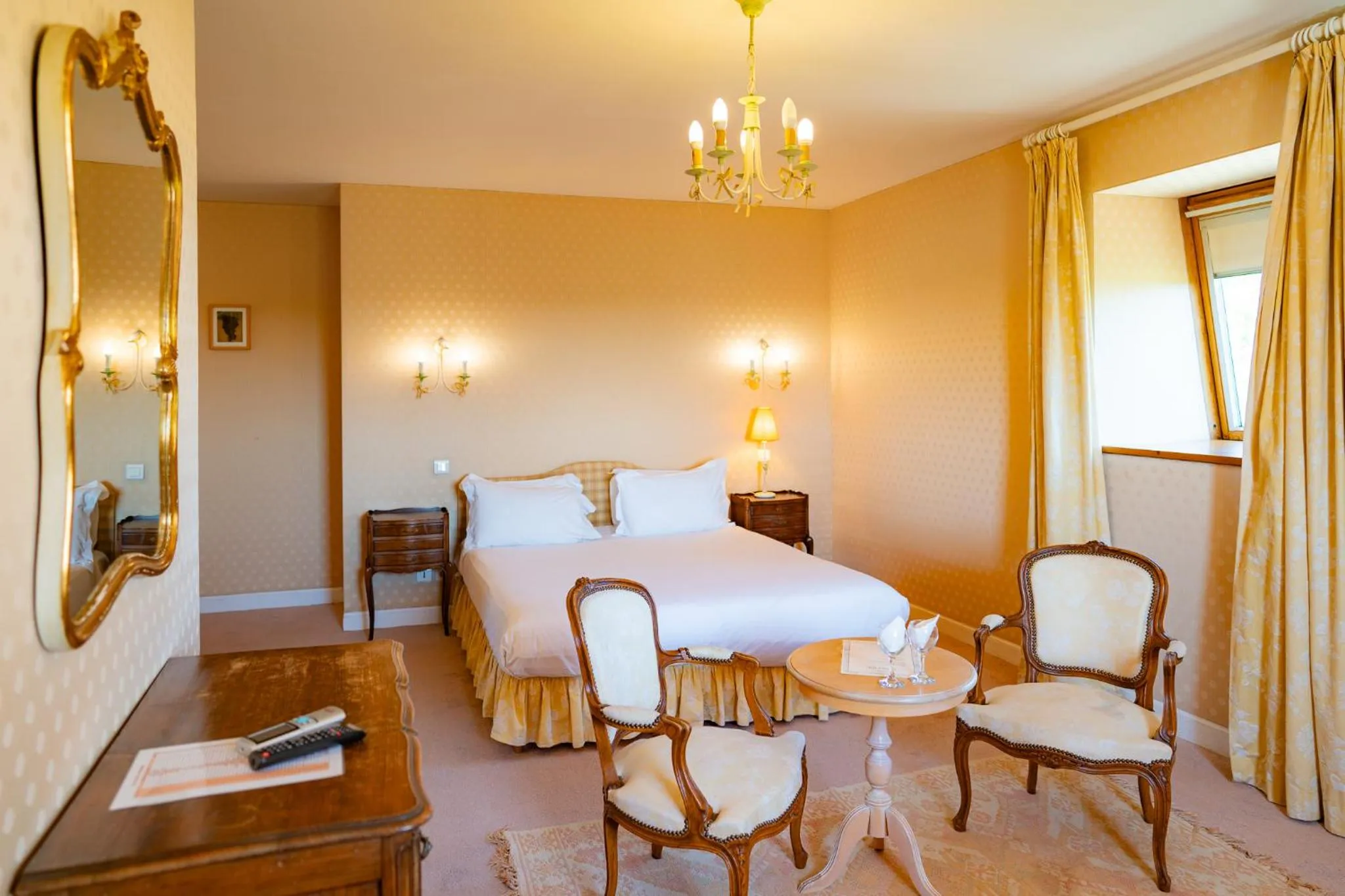 Bedroom, Bed in Hôtel de Margaux