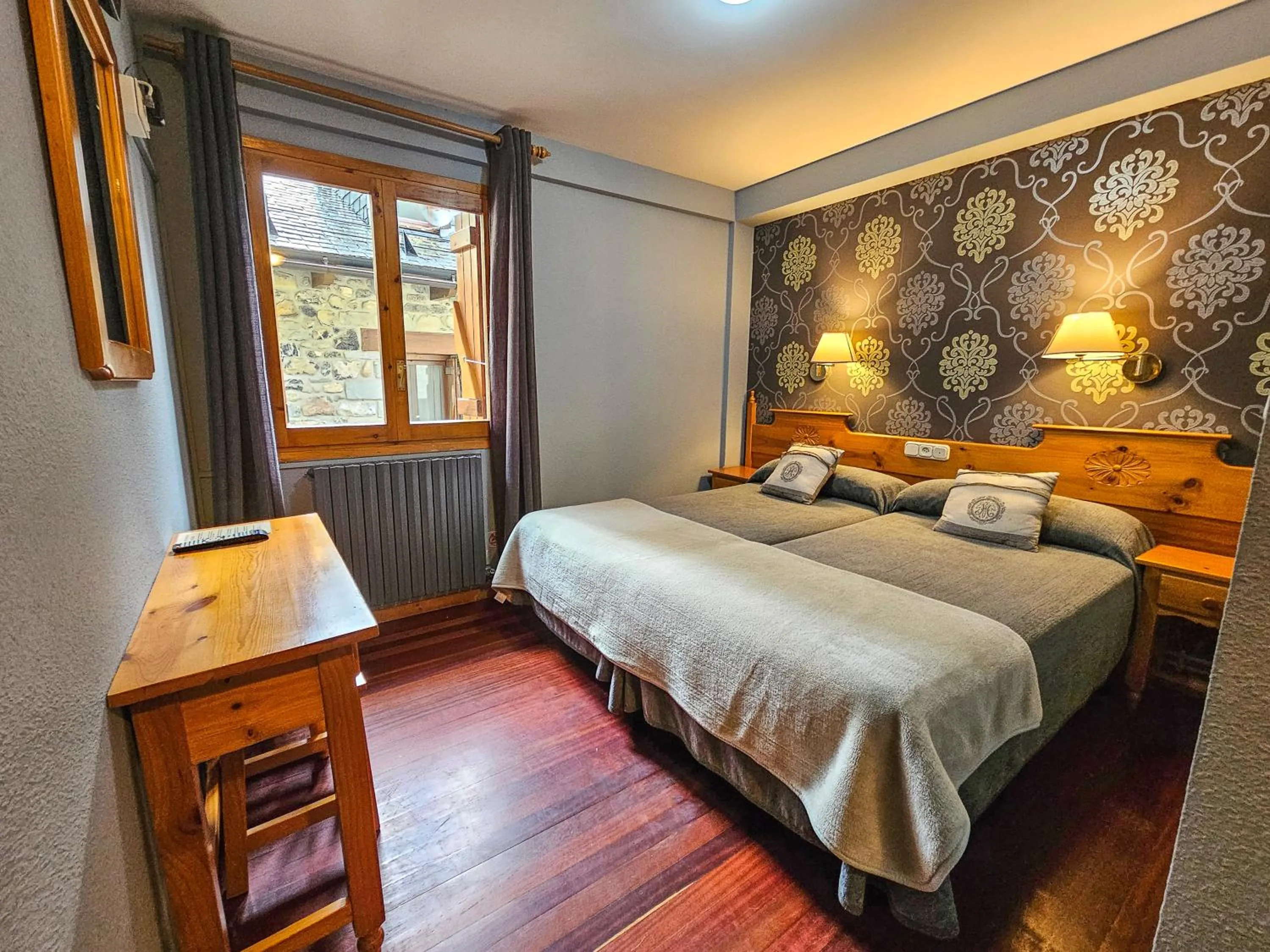 Bed in Hotel Casa Morlans 3000