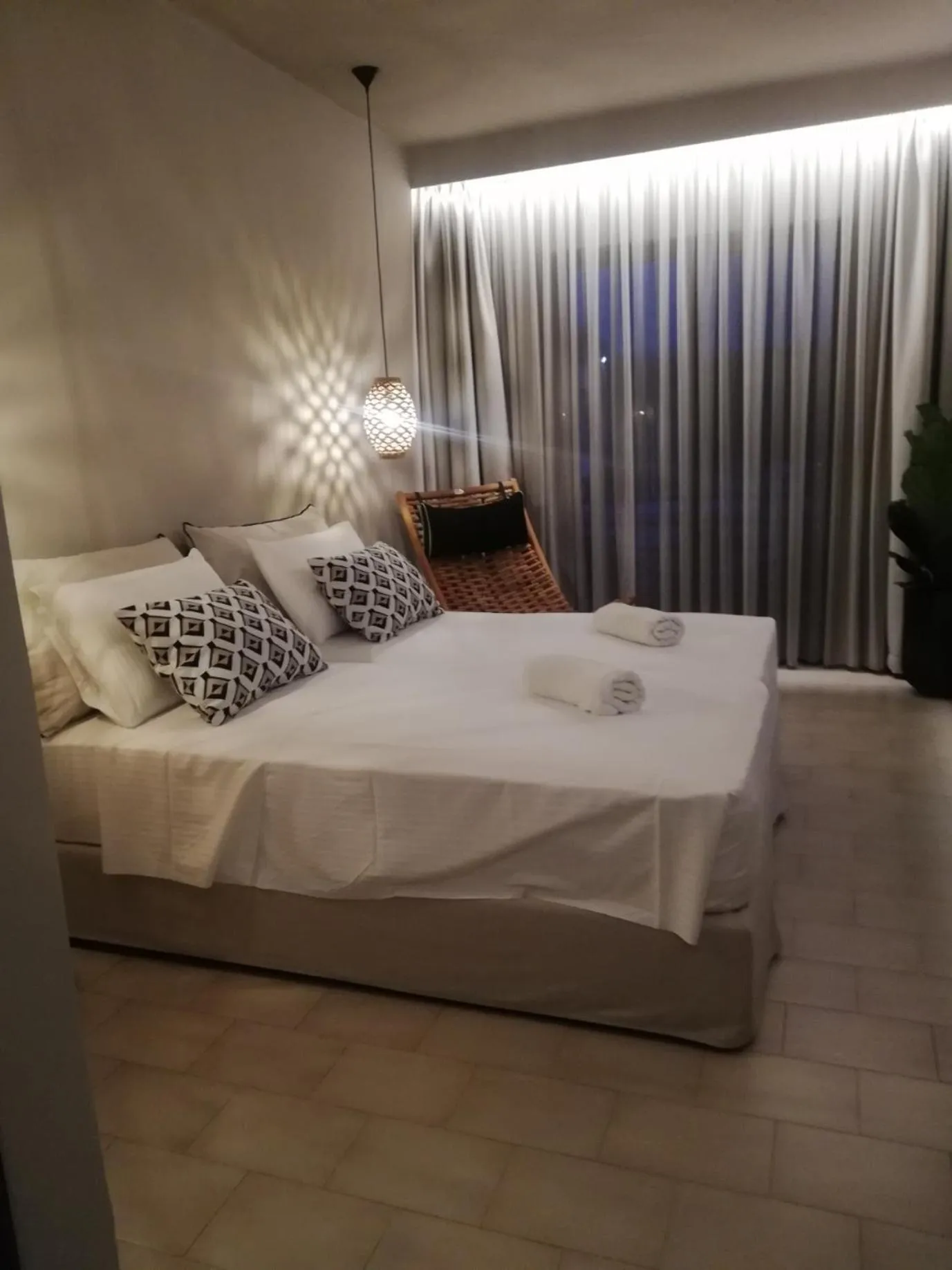 Property building, Bed in Nikos Ikies