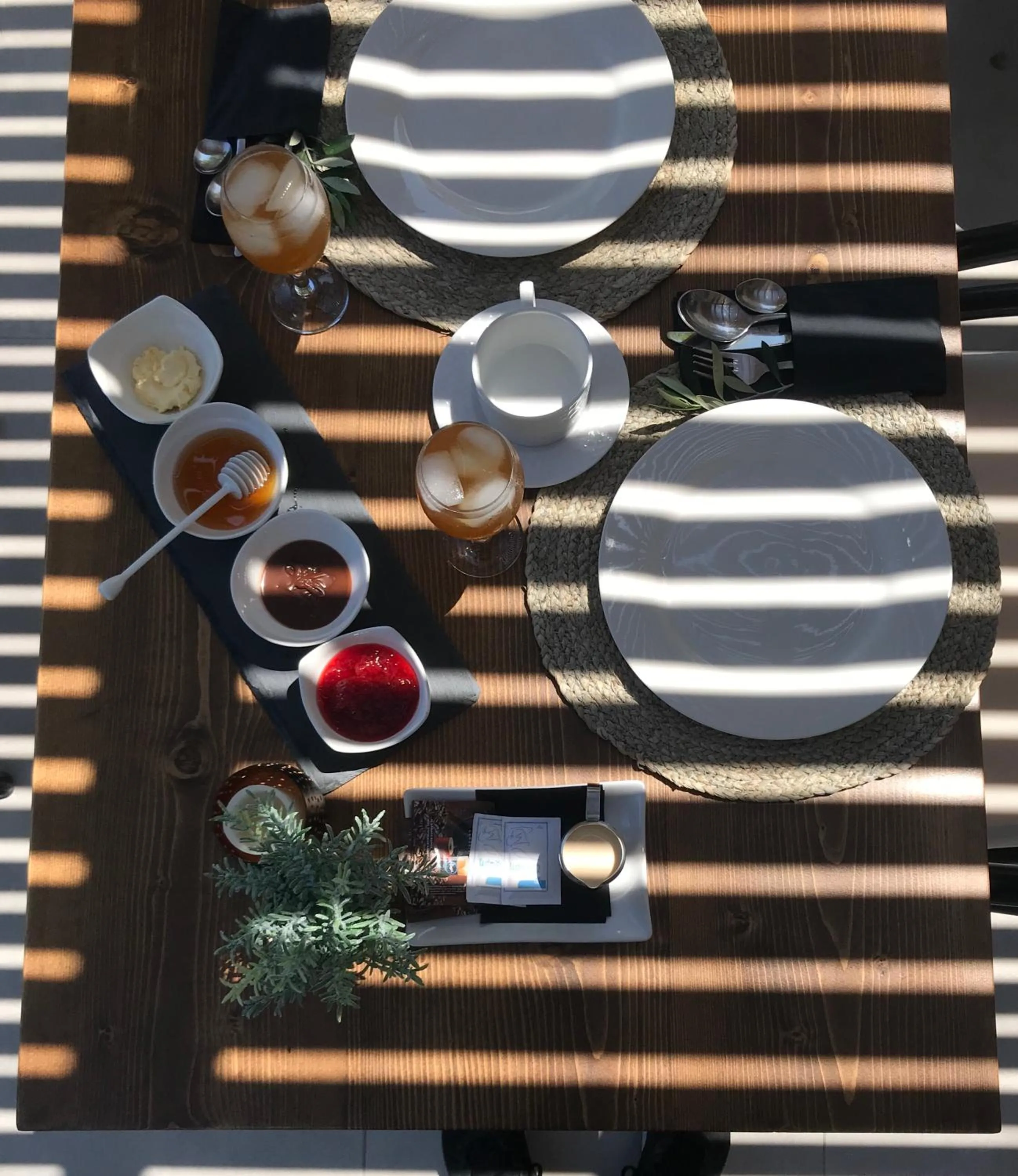 Continental breakfast in Nikos Ikies