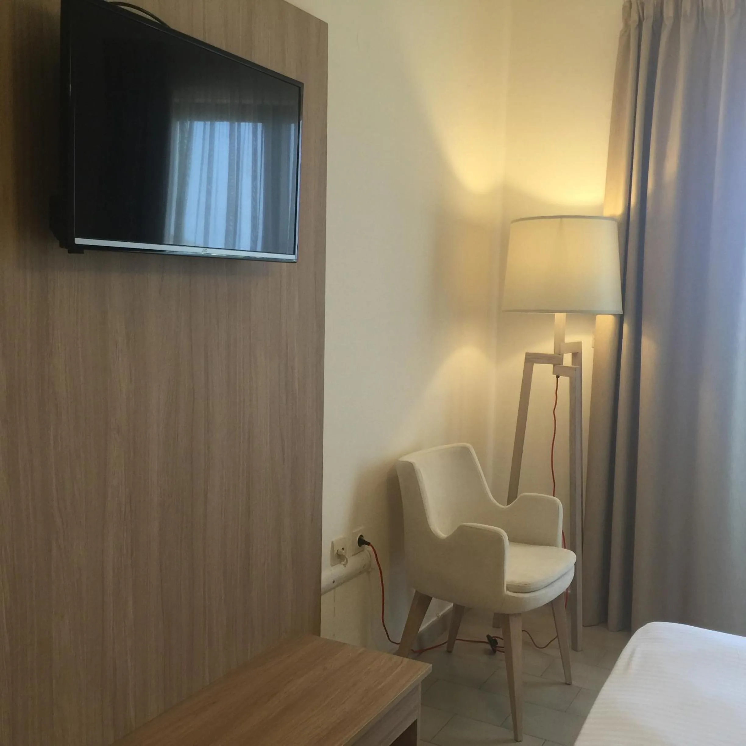 Bedroom, Bed in Nikos Ikies