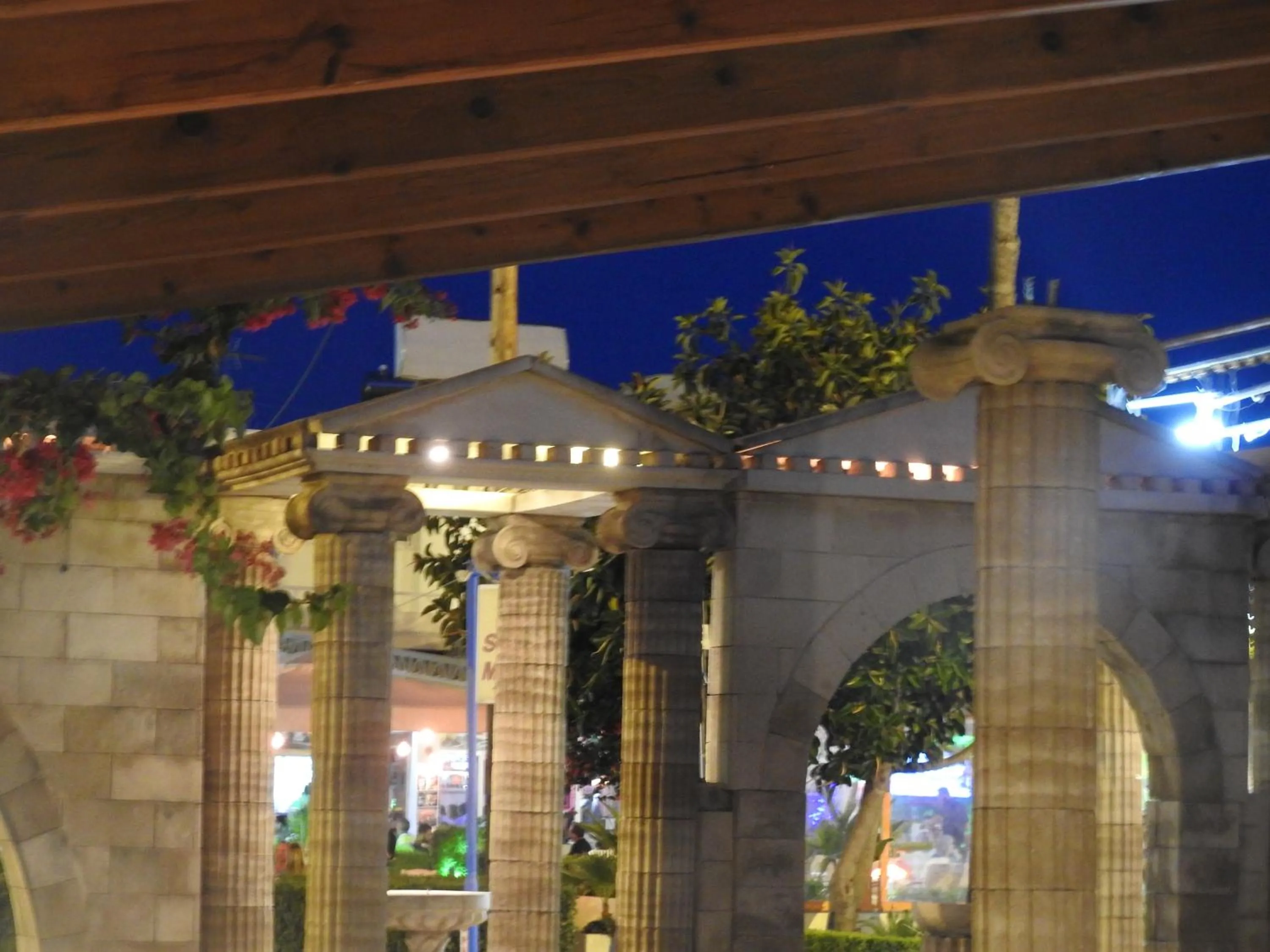 Facade/entrance in Nikos Ikies