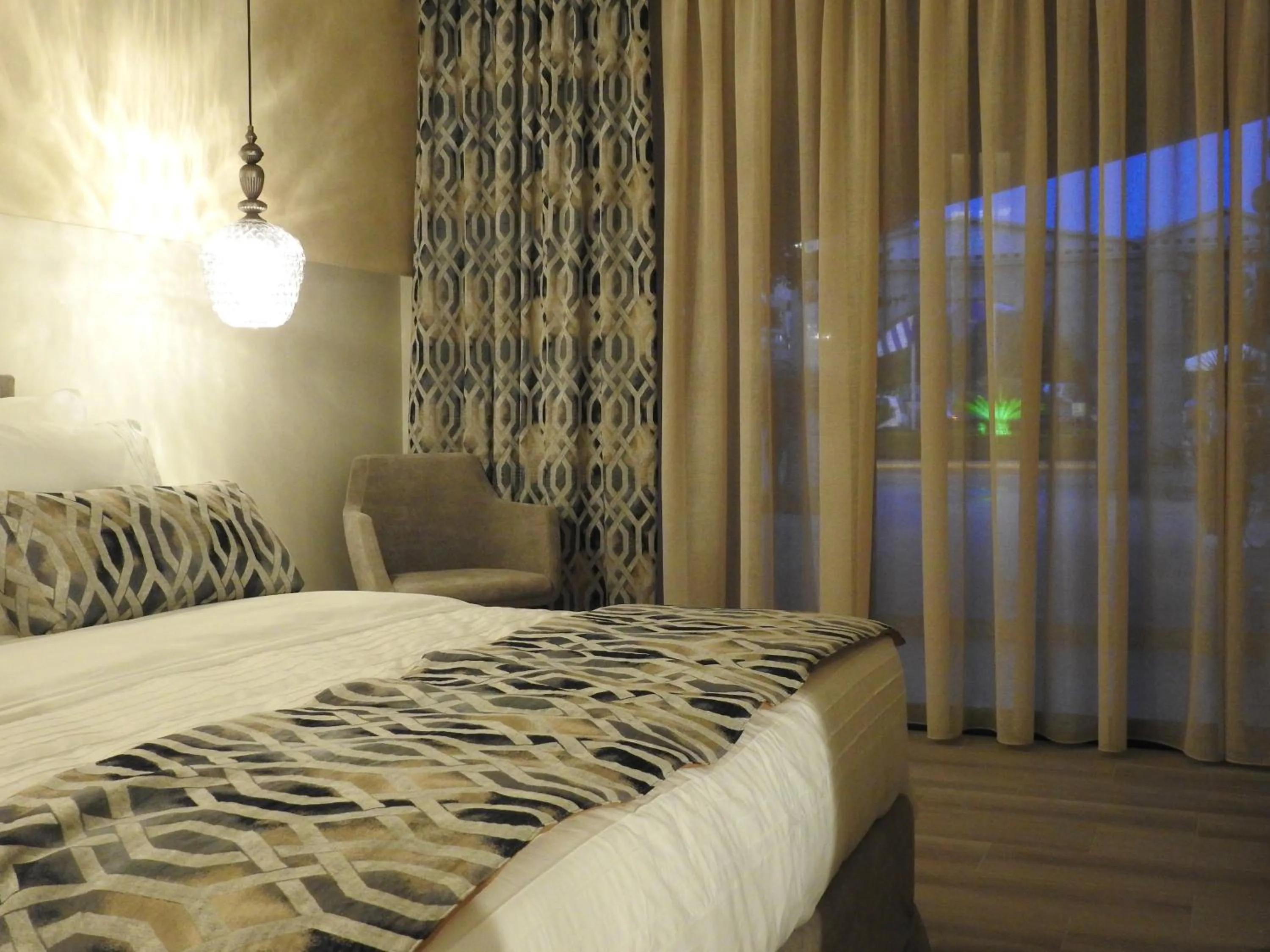 Bedroom, Bed in Nikos Ikies