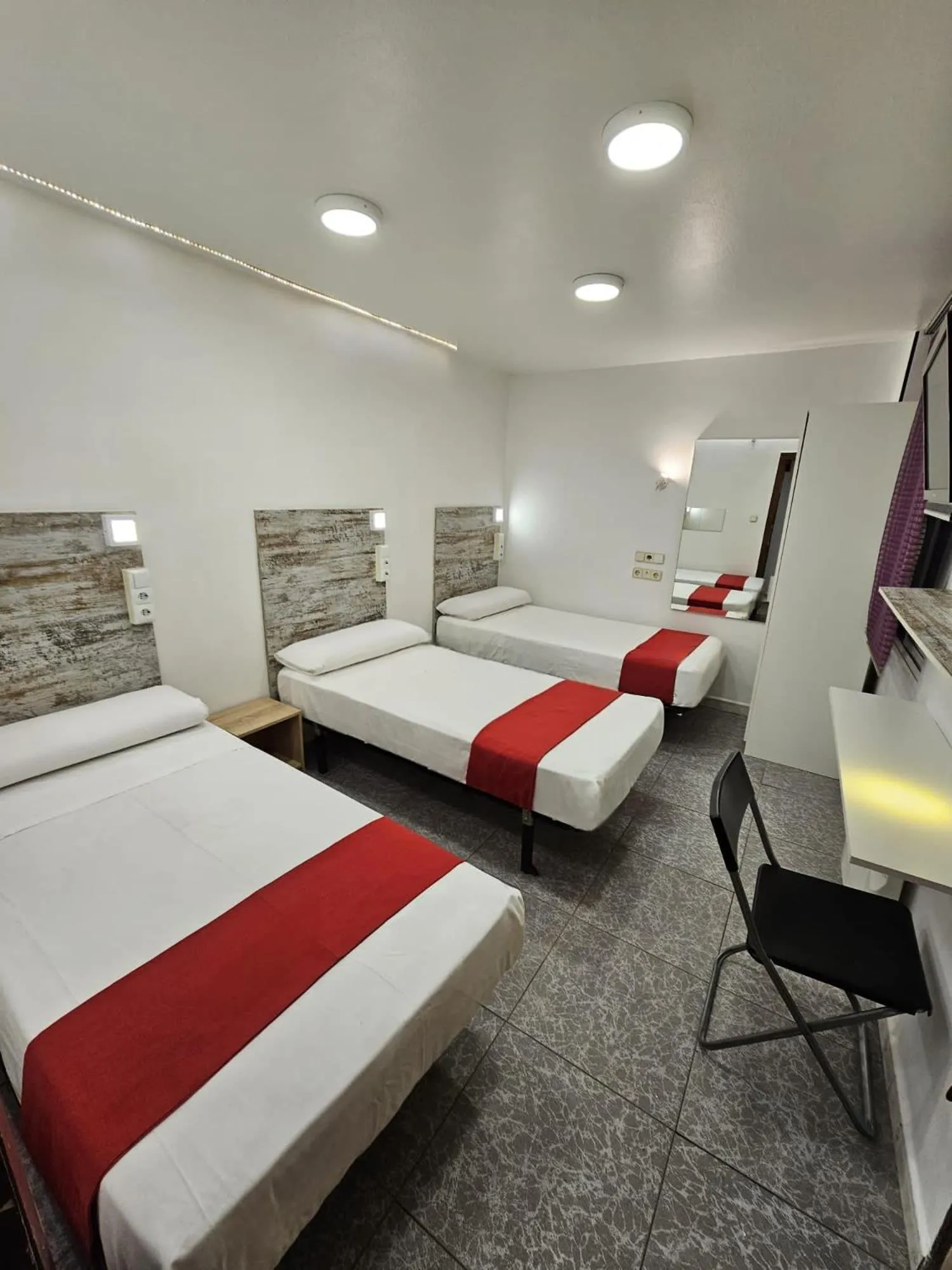 Bed in Hostal Las Vegas