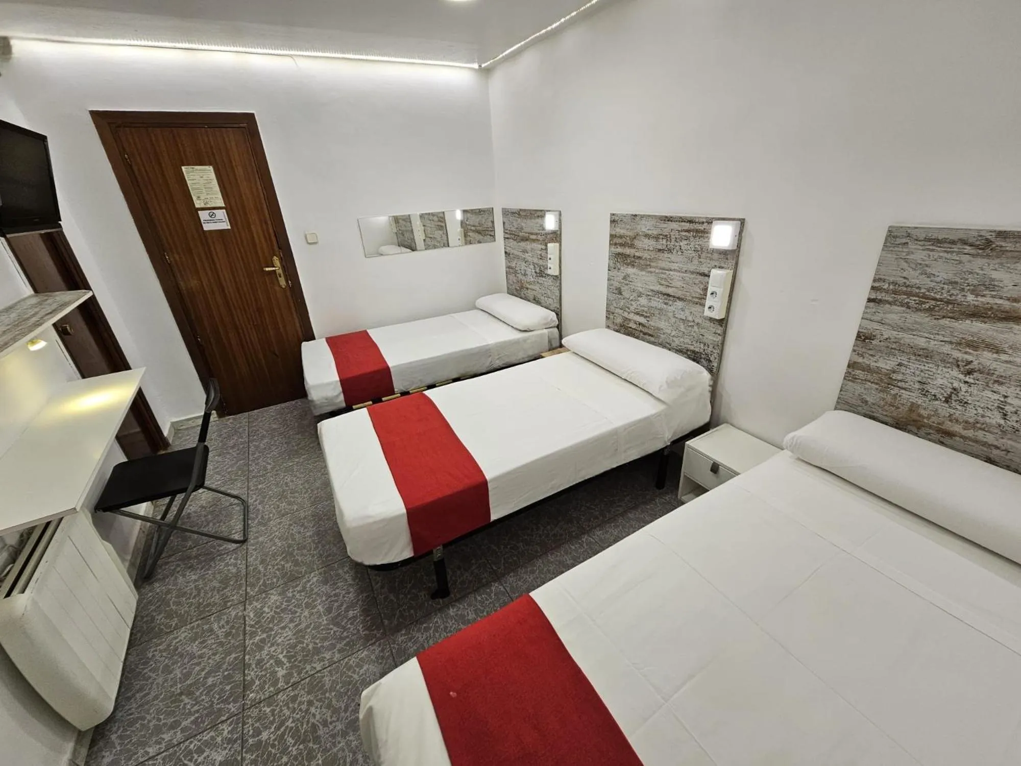 Bed in Hostal Las Vegas