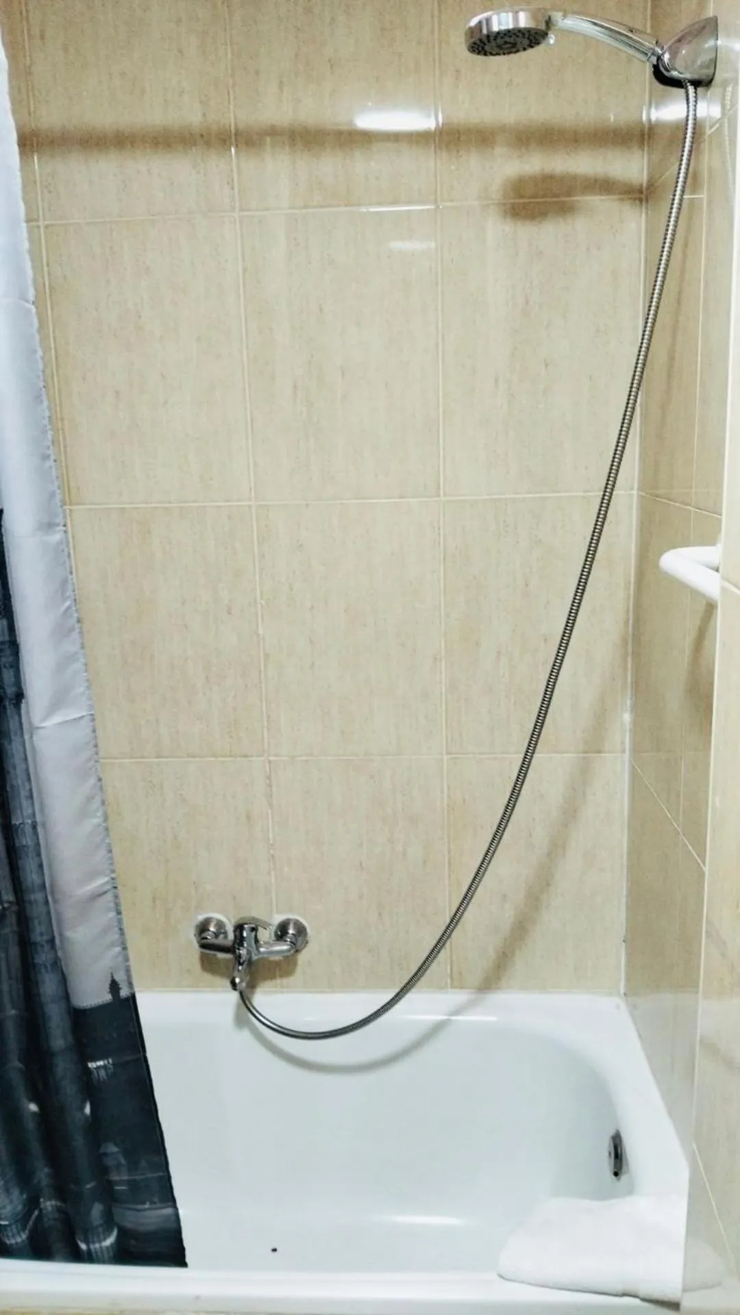 Shower in Hostal Las Vegas