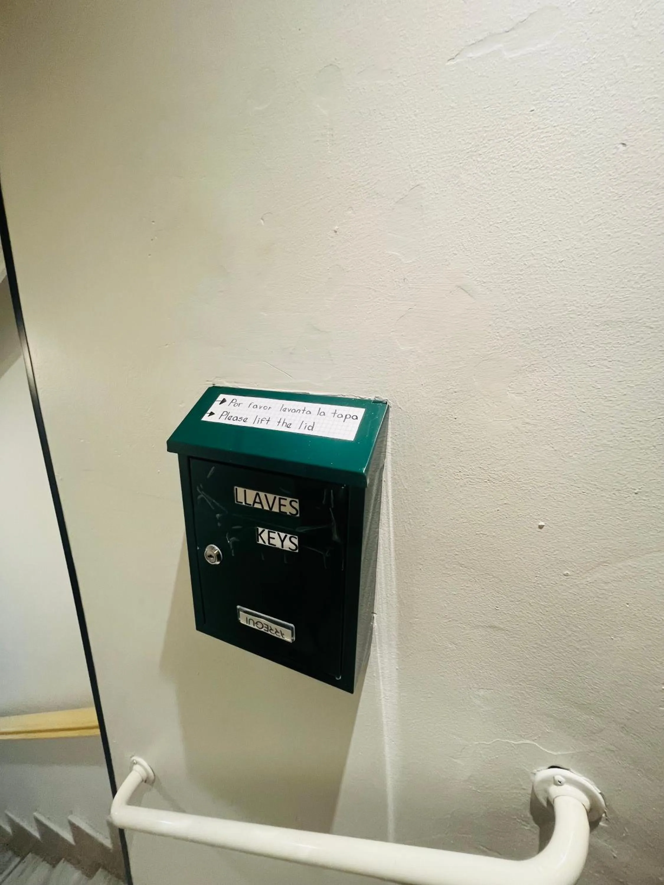 Property building in Hostal Las Vegas