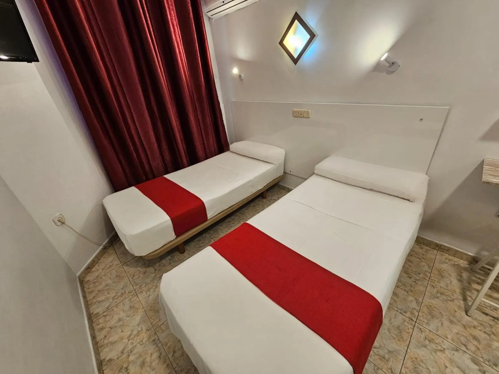 Bed in Hostal Las Vegas