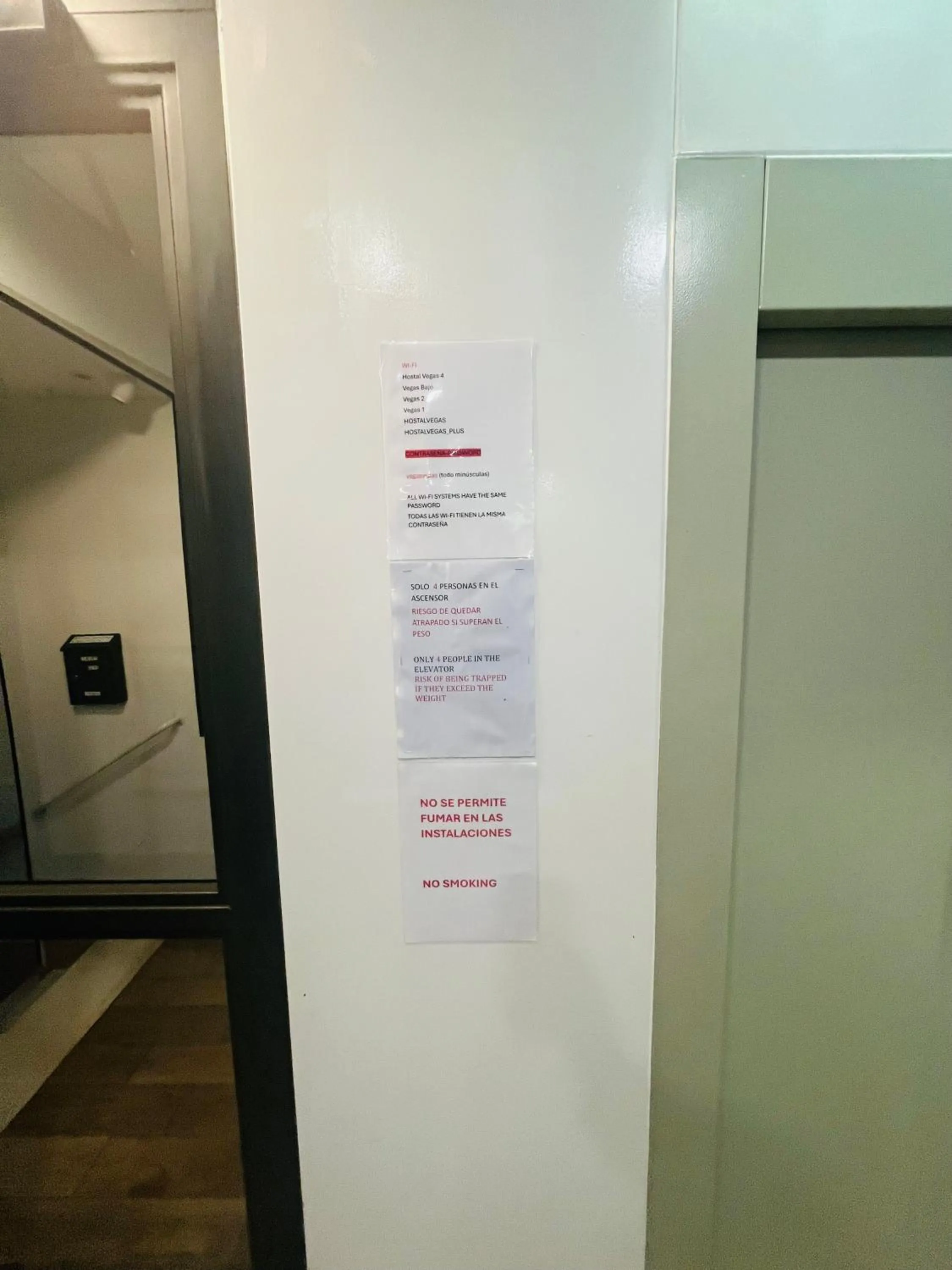 elevator in Hostal Las Vegas