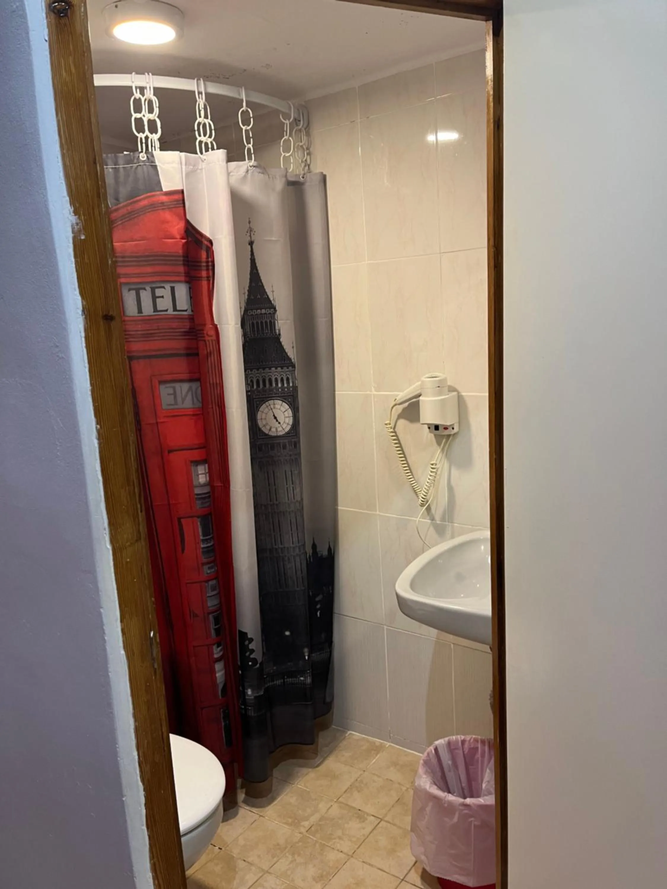 Bathroom in Hostal Las Vegas