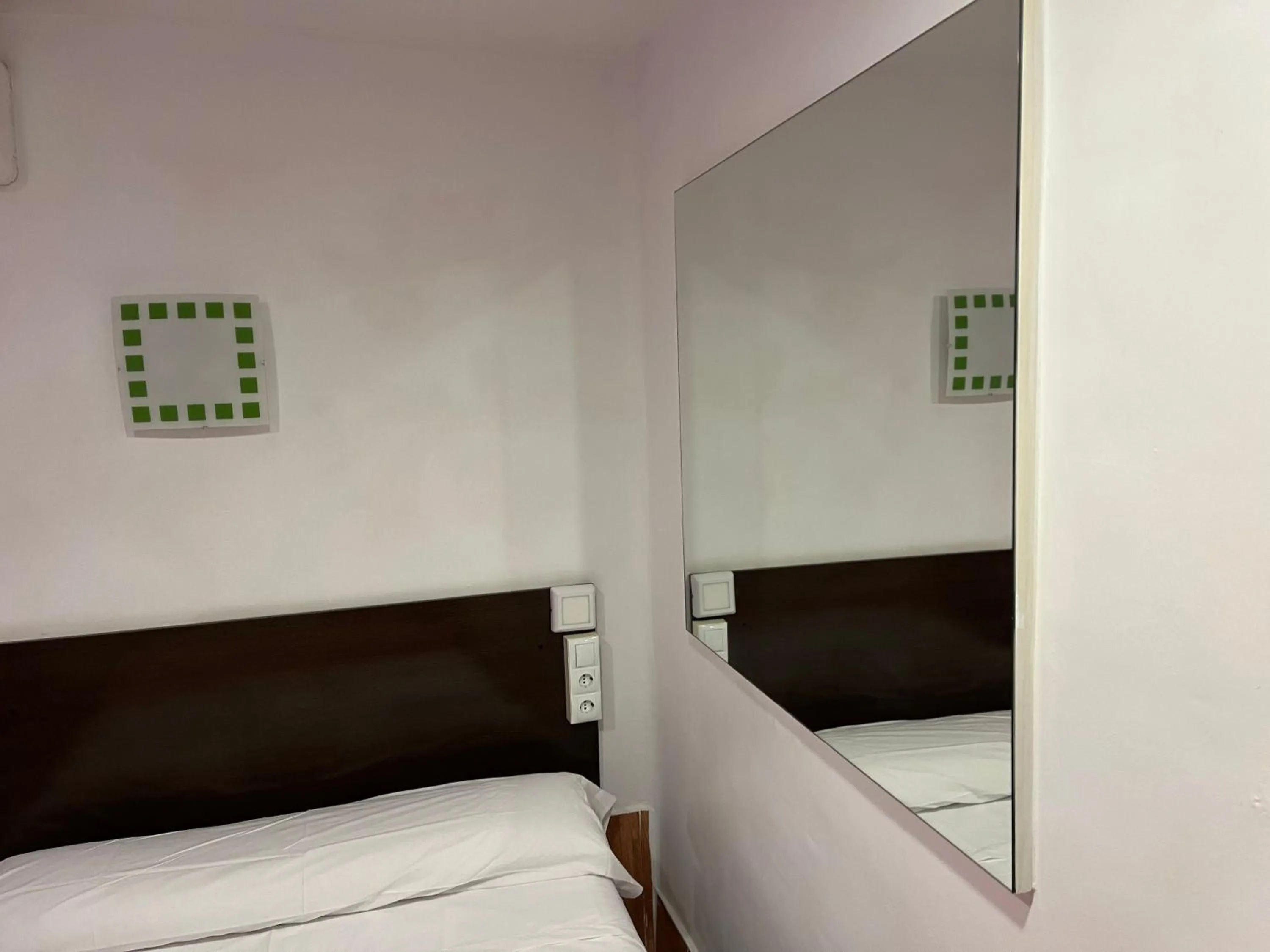 Bedroom, Bed in Hostal Las Vegas