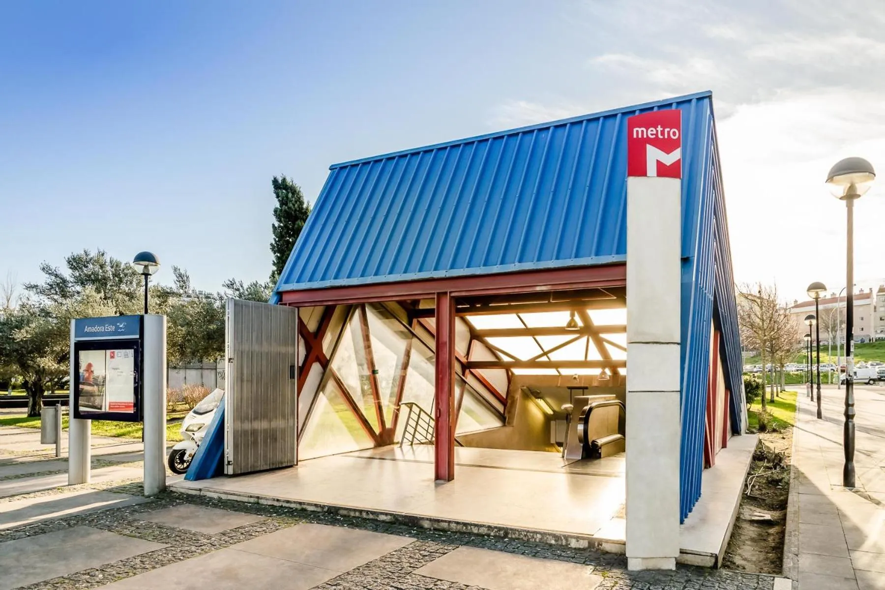 Internal: Not applicable to any particular room in Residencial Jardim da Amadora