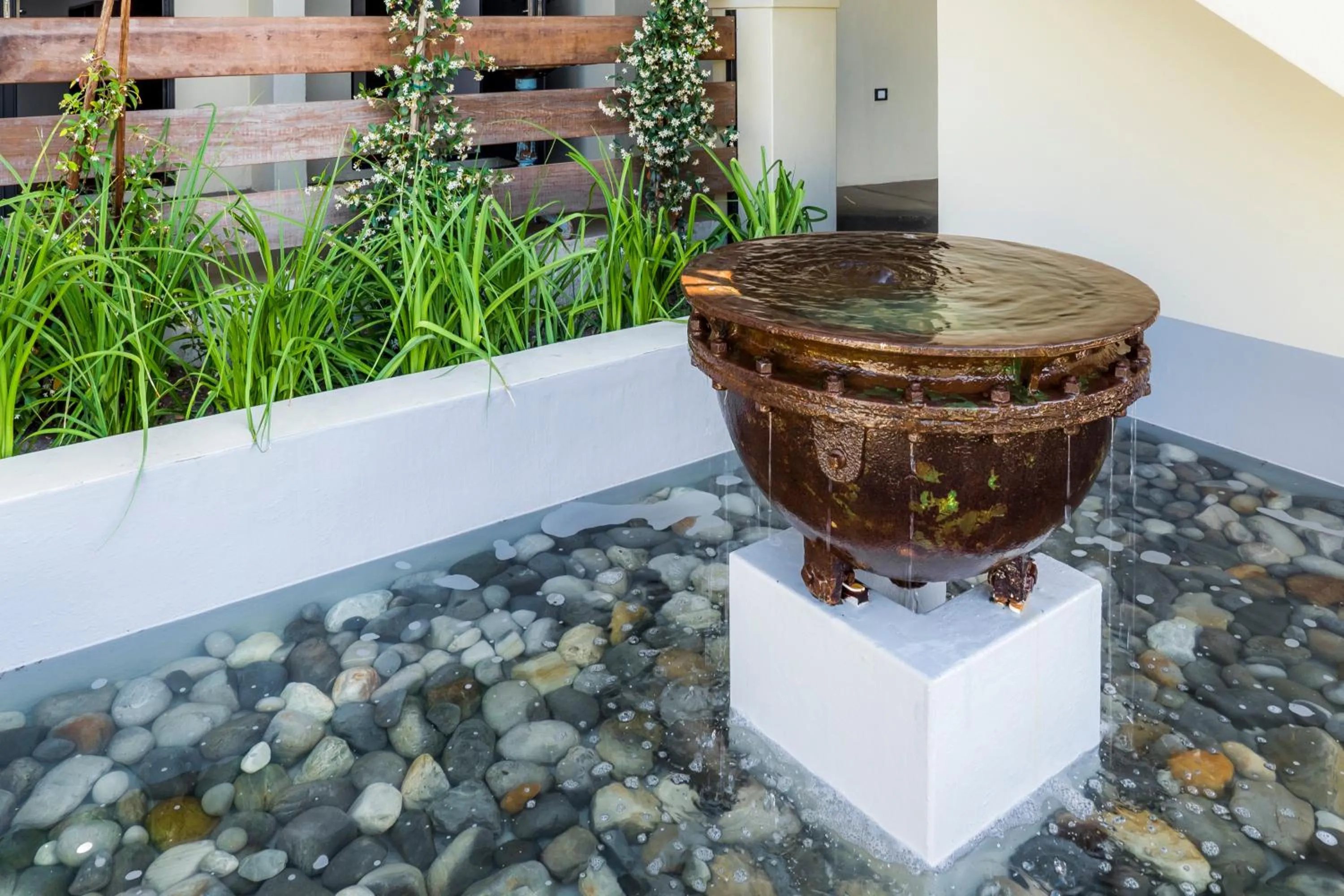 Garden in Schulphoek Seafront House