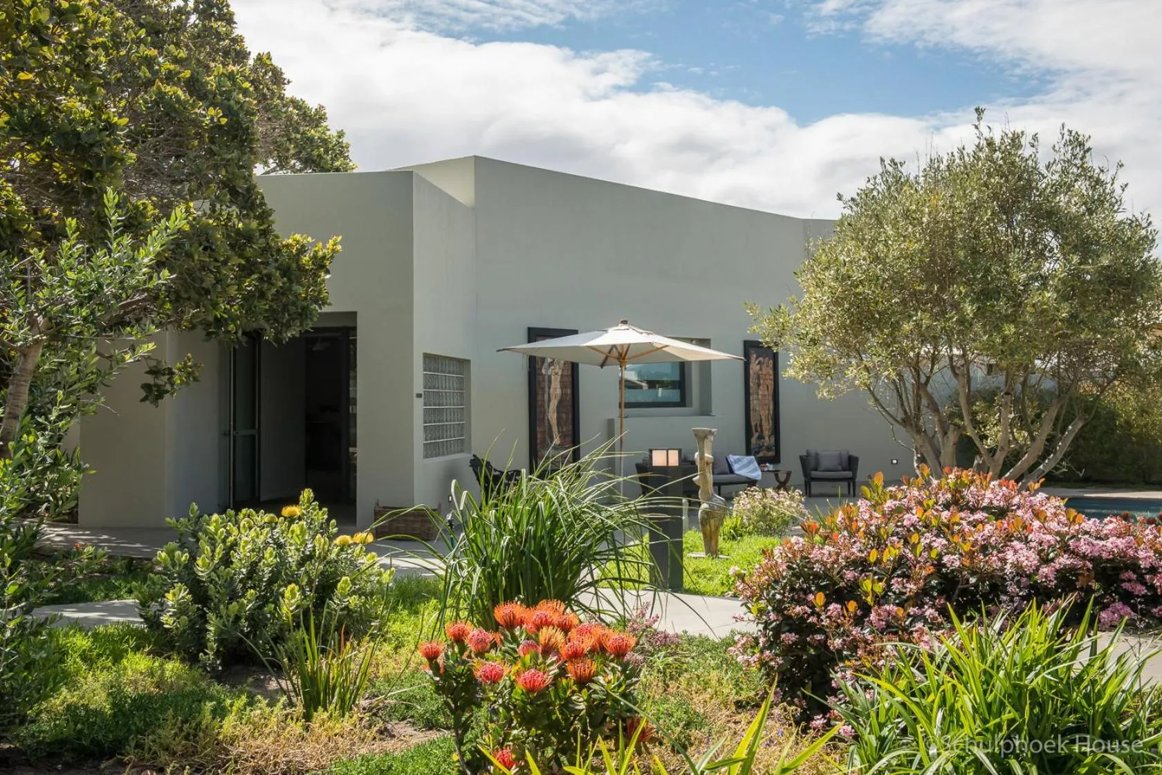 Garden in Schulphoek Seafront House