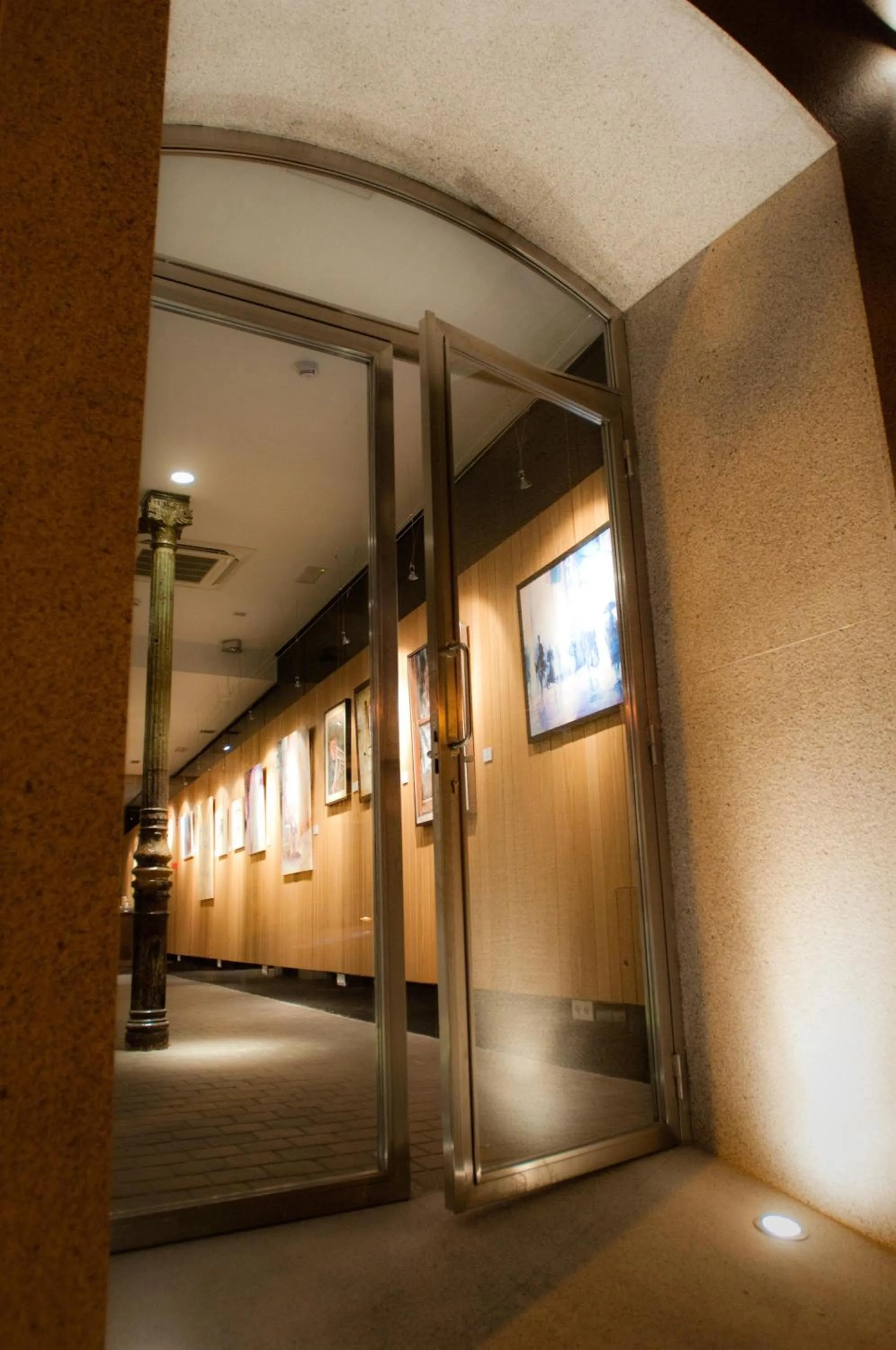 Facade/entrance in Artrip Hotel