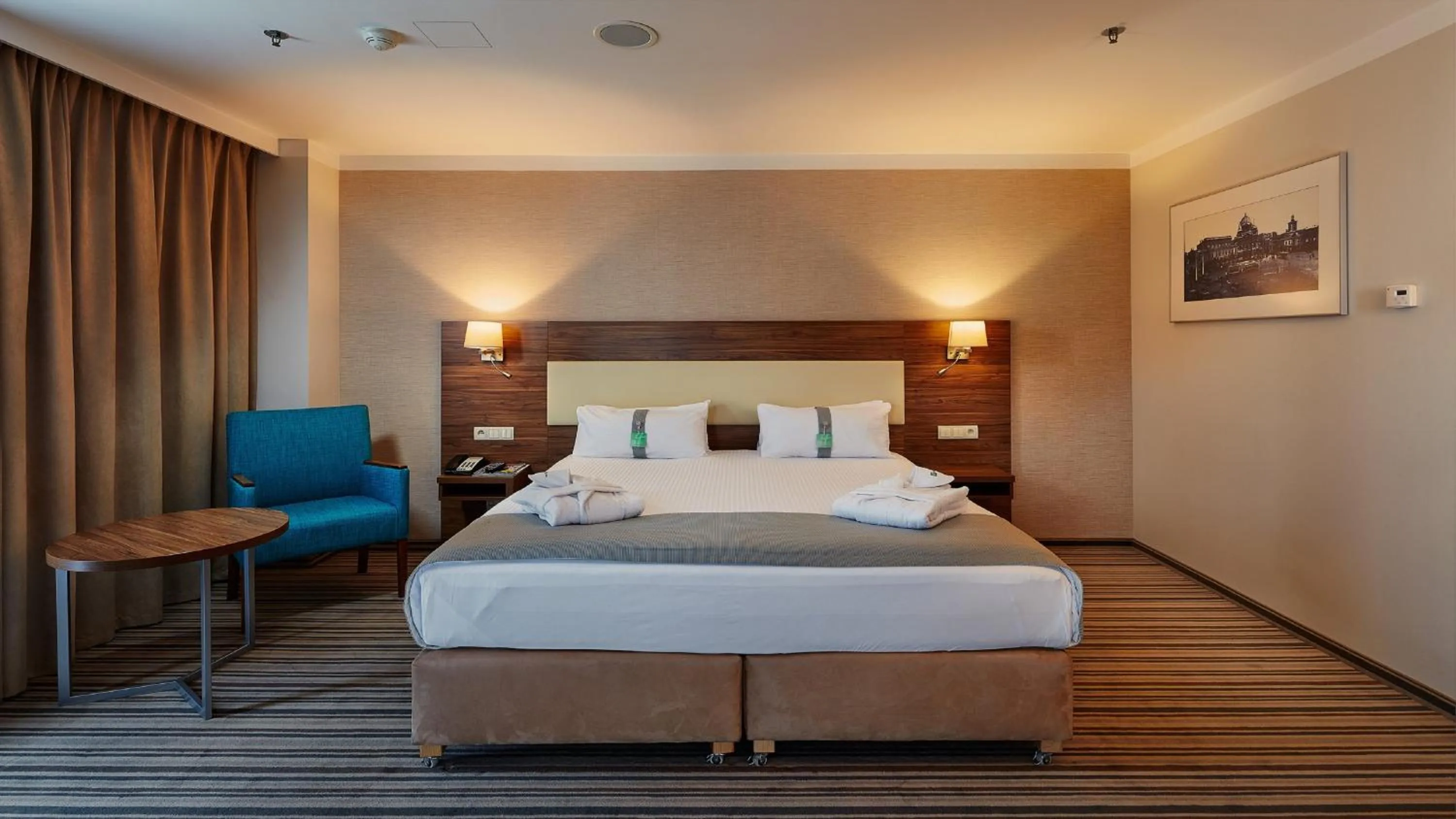 Photo of the whole room, Bed in Holiday Inn Łódź by IHG