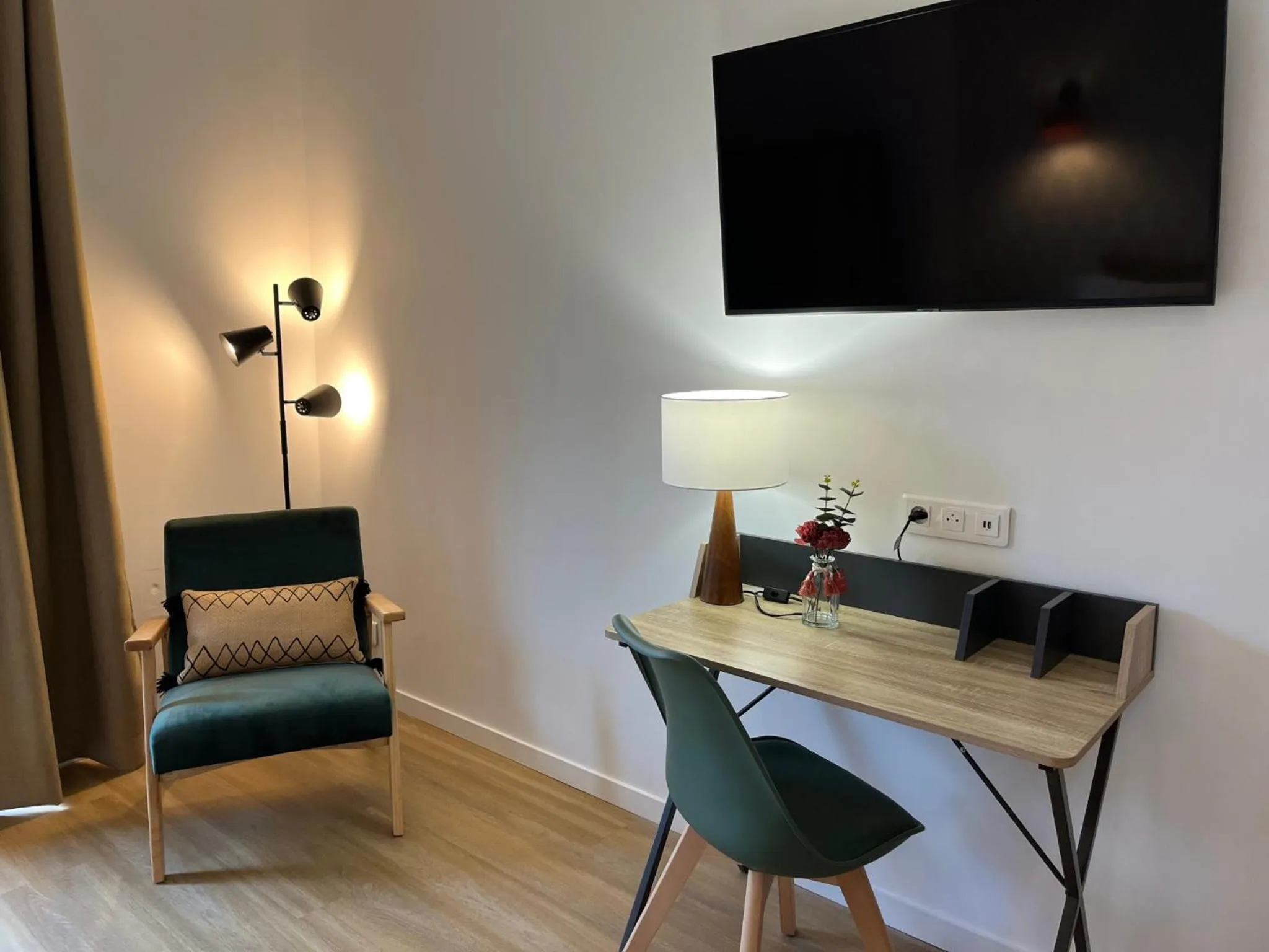 Photo of the whole room in Hôtel & Events LE PATIO OCCITAN Toulouse Ouest - Cugnaux