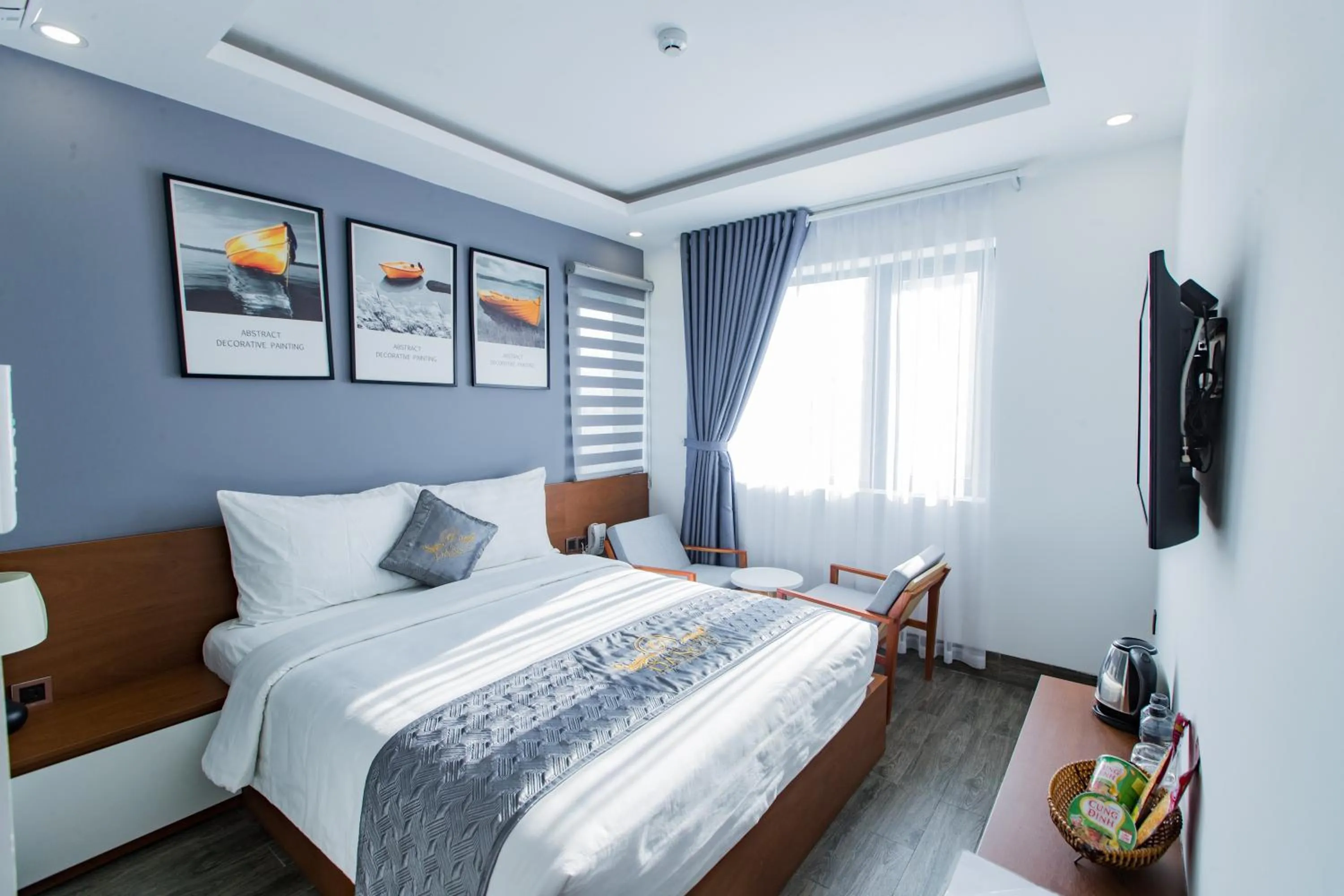 Photo of the whole room, Bed in Dang's Hotel