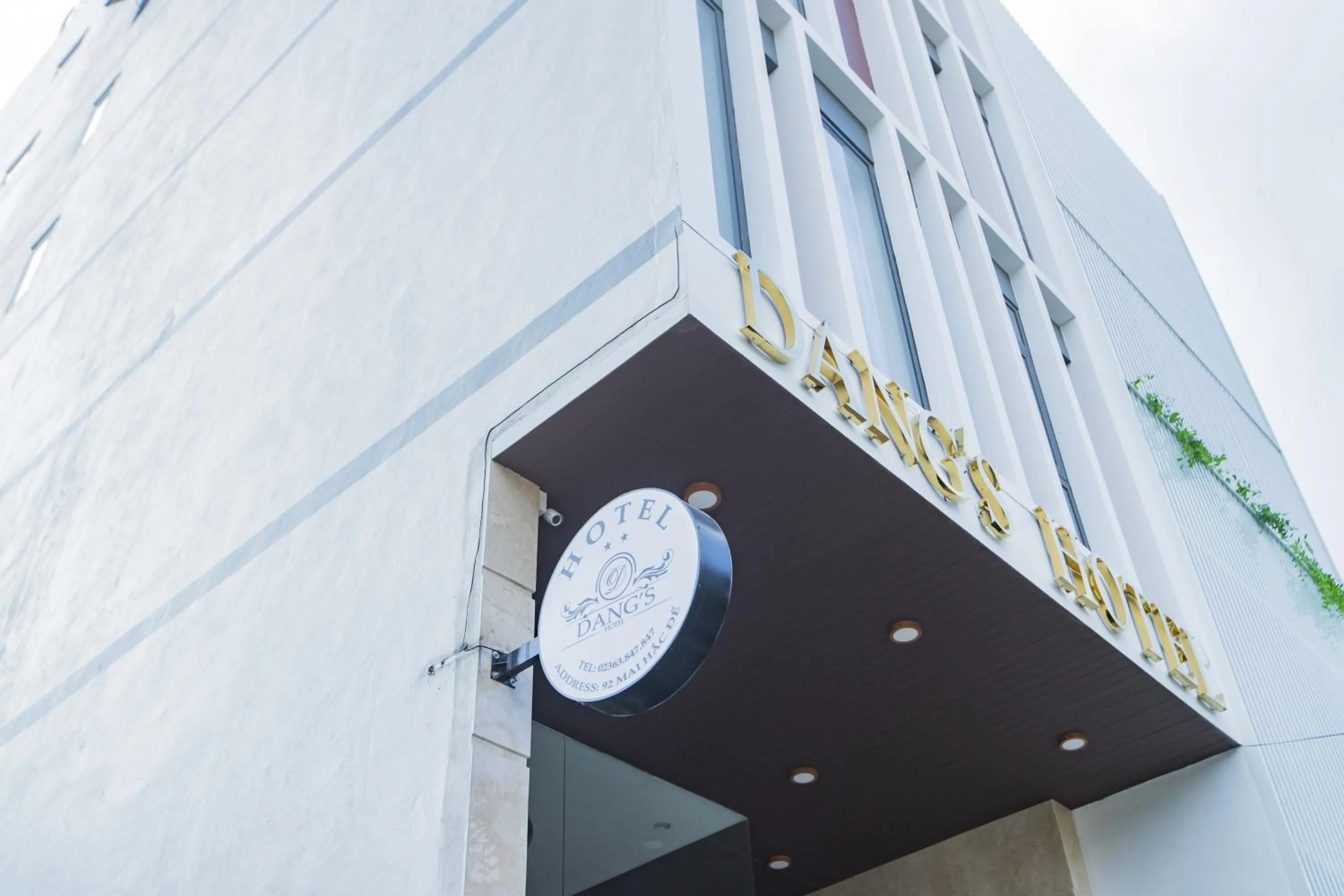 Property building in Dang's Hotel