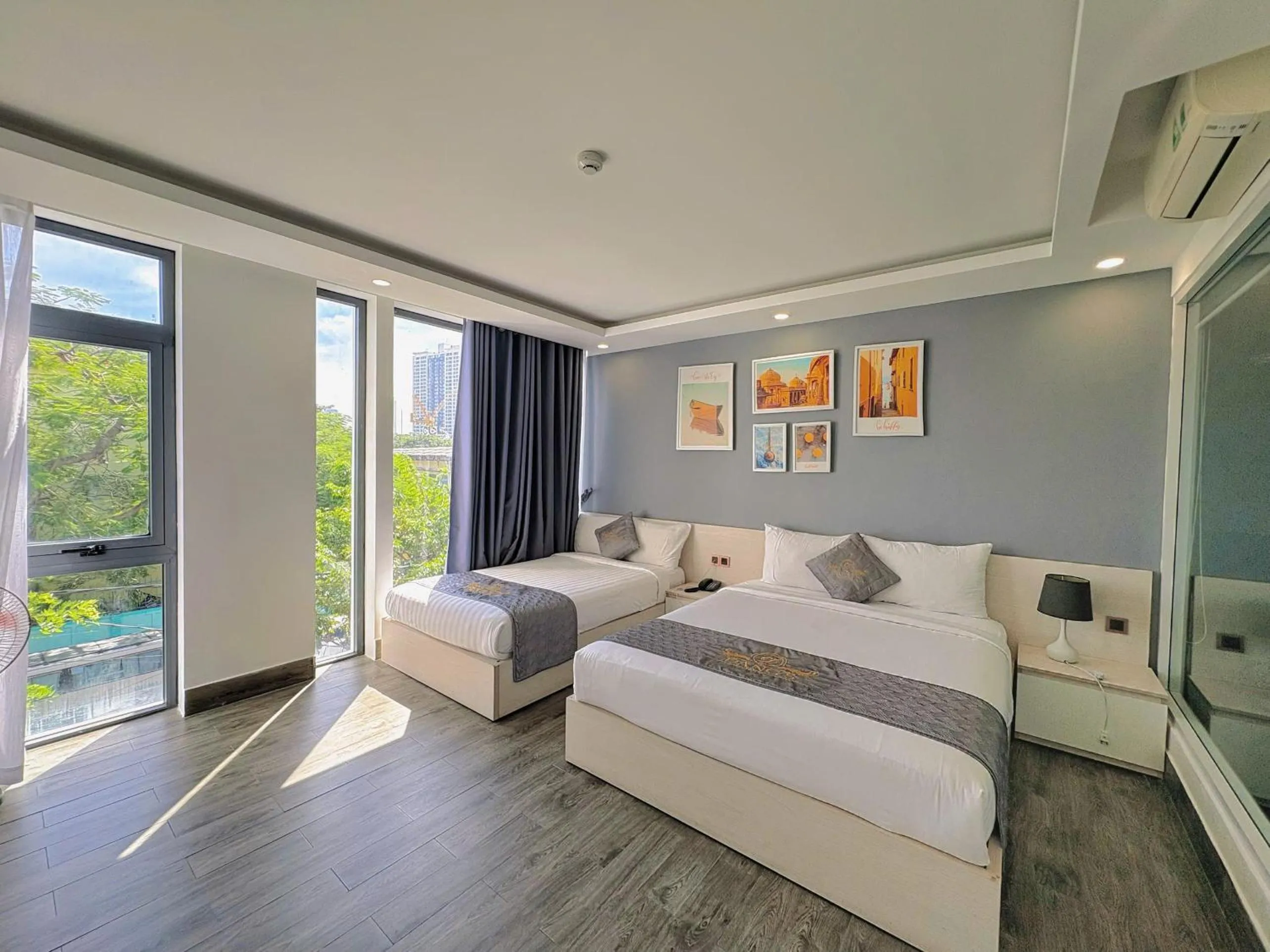 Photo of the whole room, Bed in Dang's Hotel