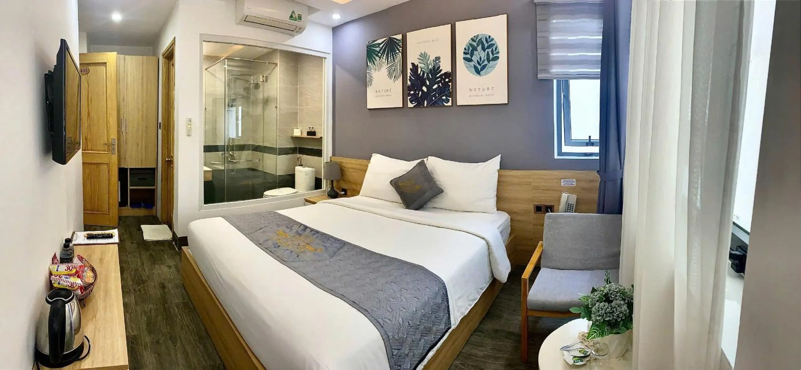 Photo of the whole room, Bed in Dang's Hotel