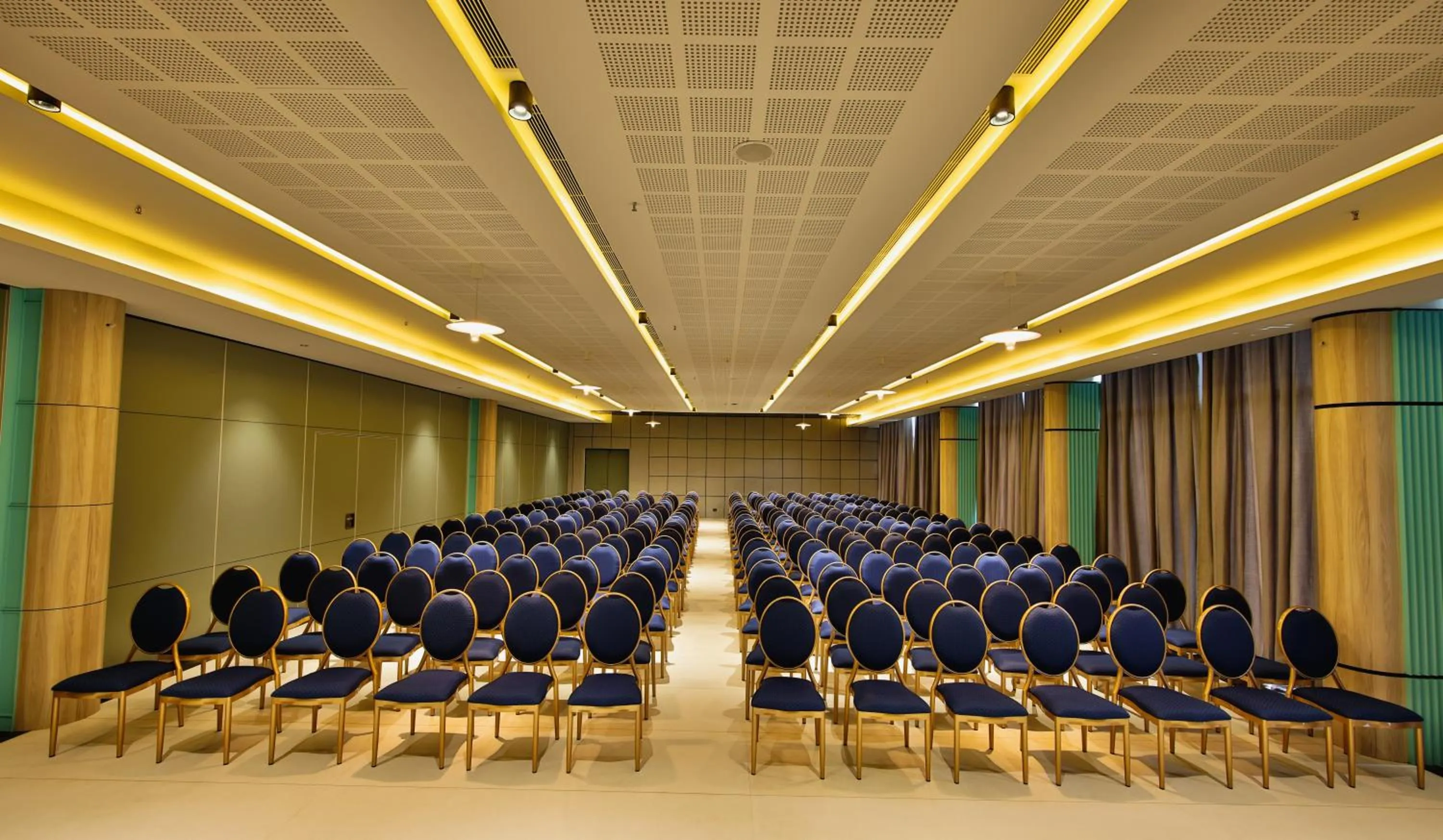 Banquet/Function facilities in Pushpak Grande