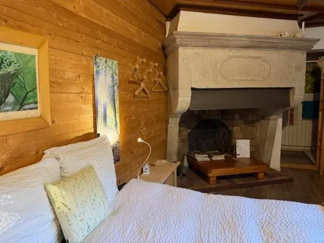 Double Room in L'Atelier de Gisèle Double Room in L'Atelier de Gisèle