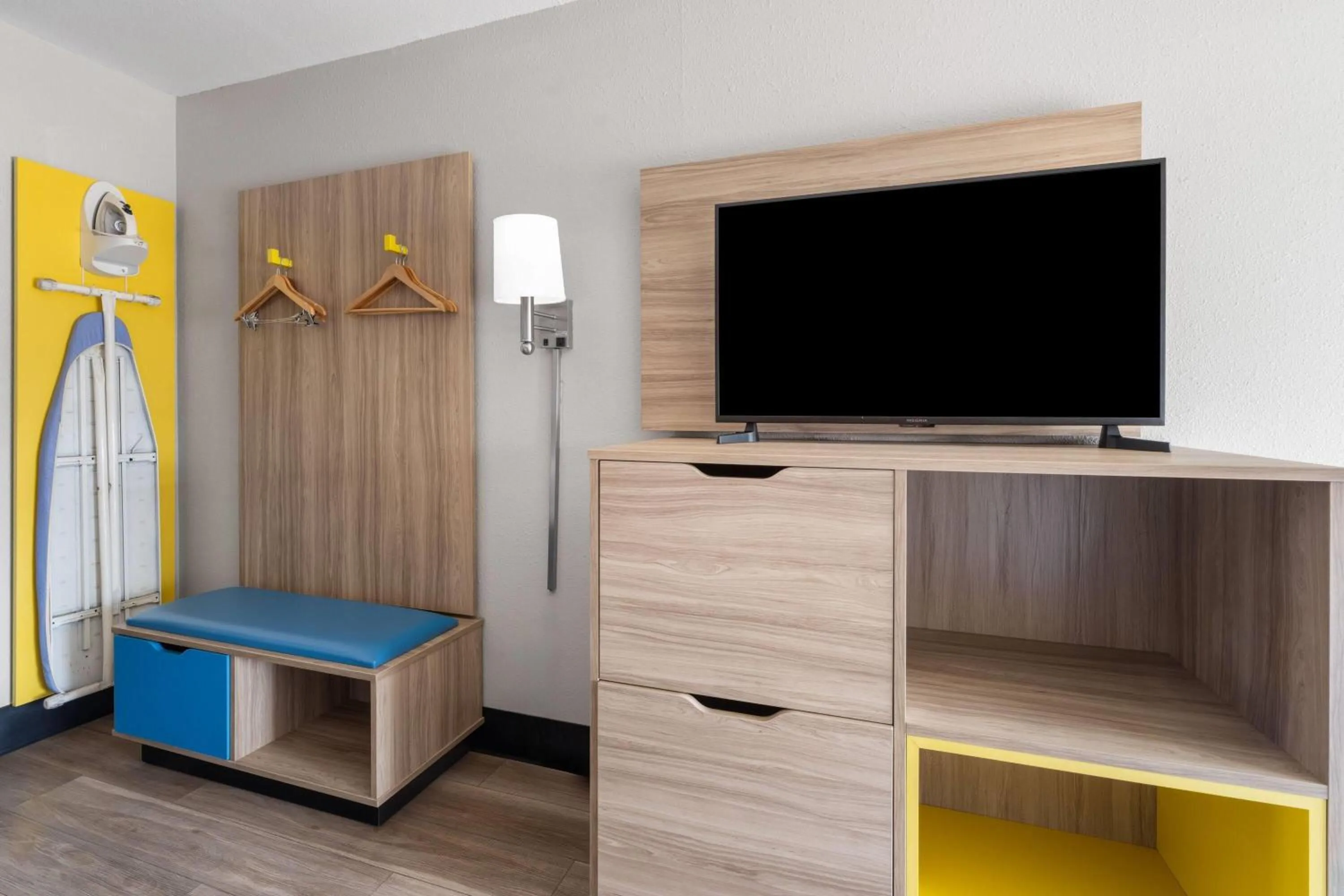 Photo of the whole room in Days Inn by Wyndham Alma