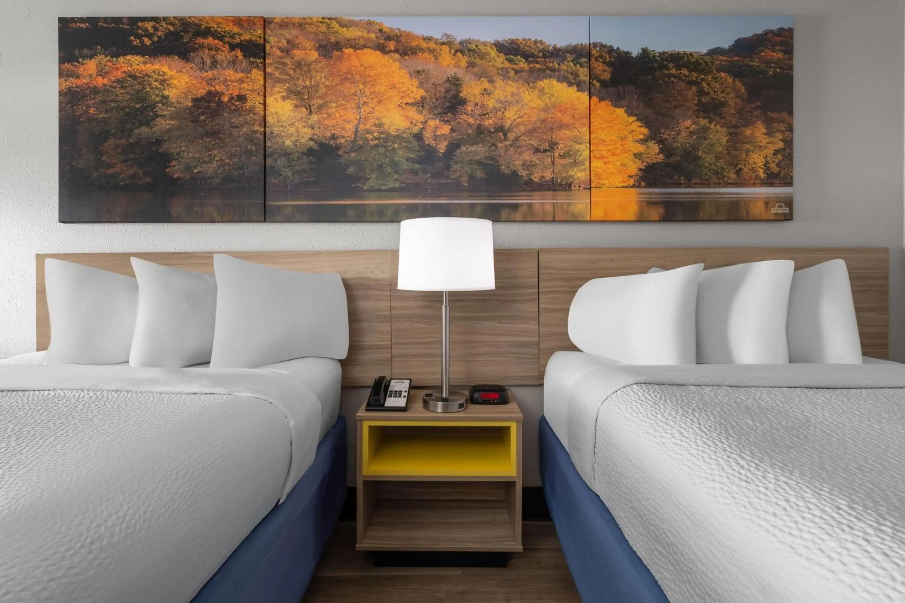 Photo of the whole room, Bed in Days Inn by Wyndham Alma