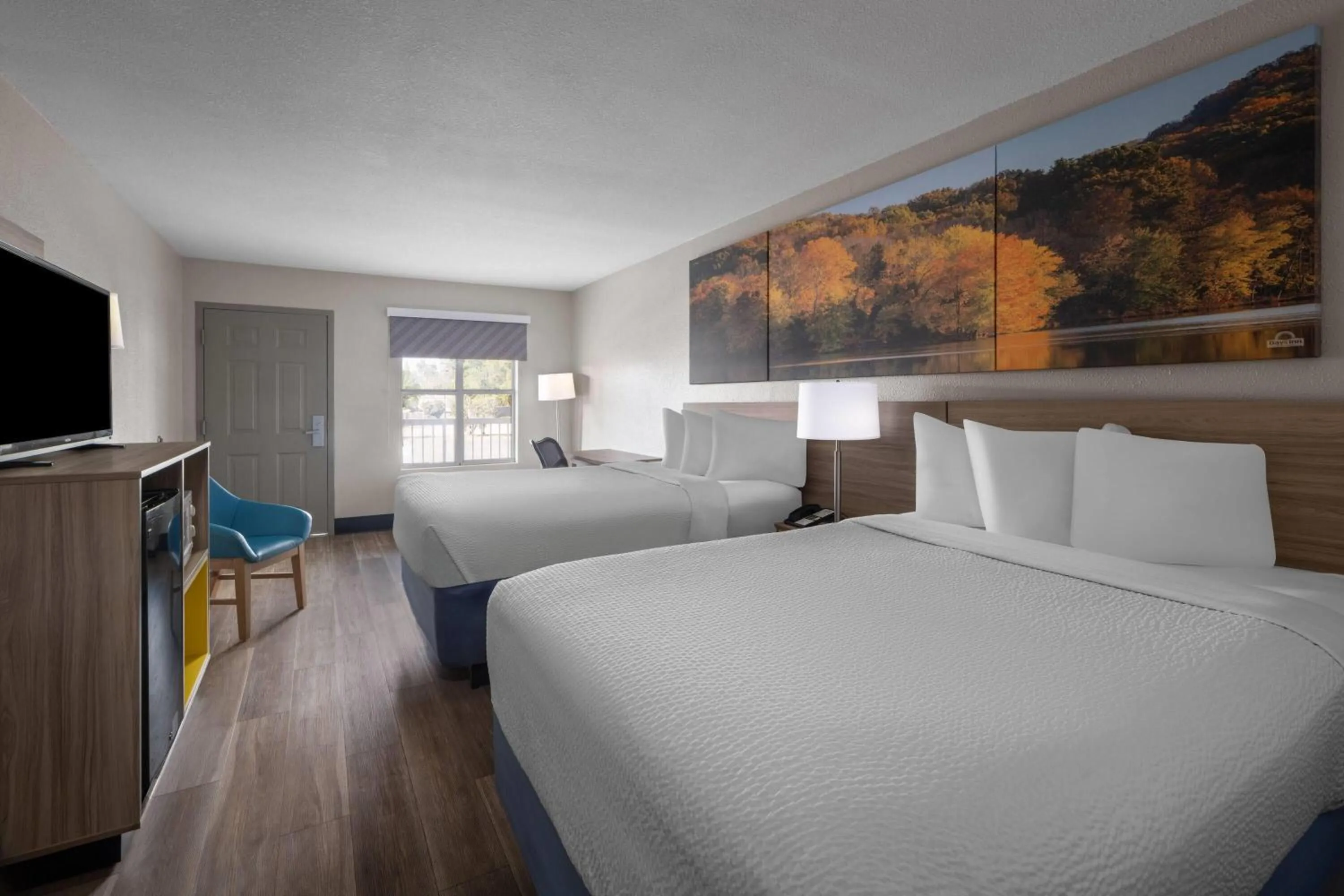 Photo of the whole room, Bed in Days Inn by Wyndham Alma