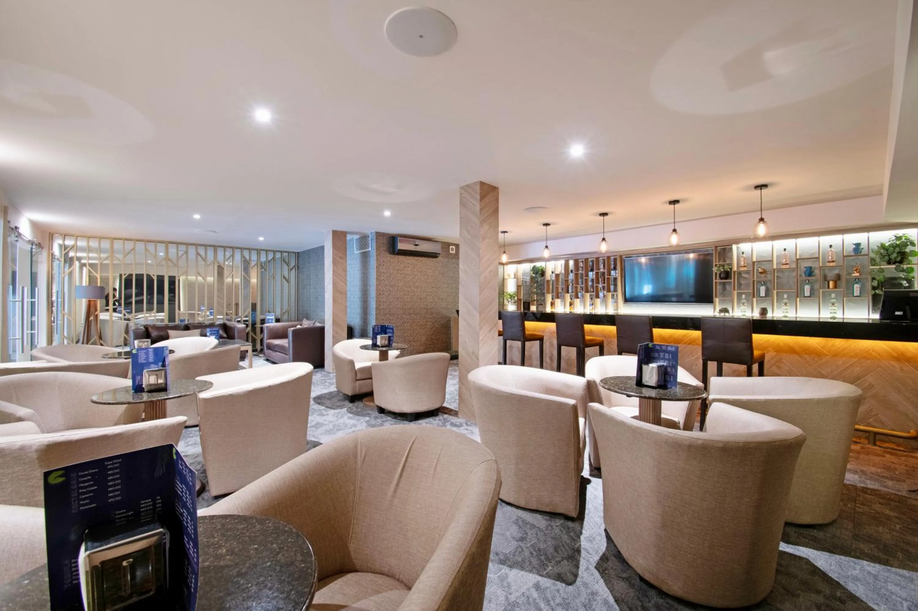 Lounge or bar in Hotel Plaza Diana