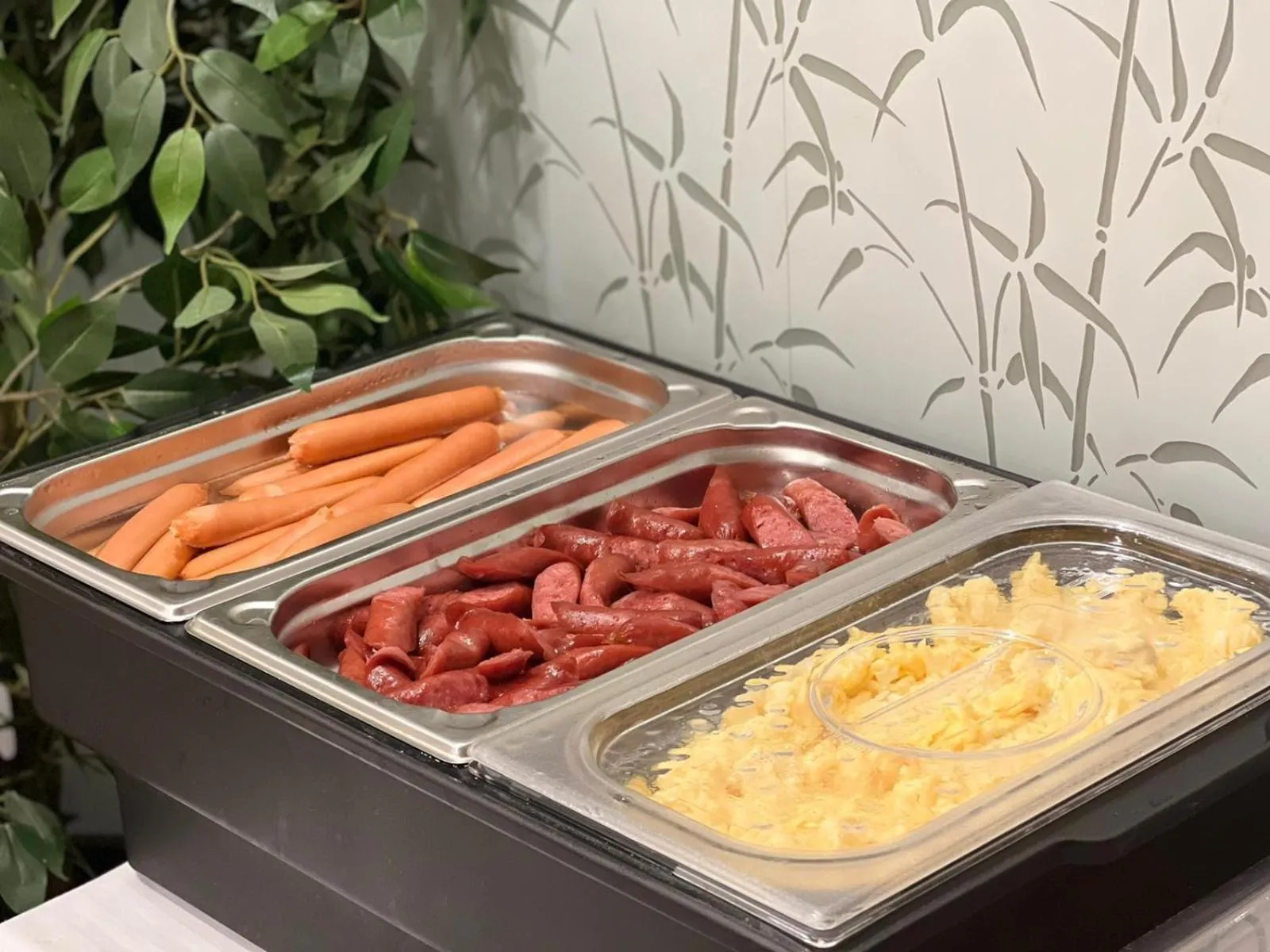 Breakfast in Elizeu Hotel