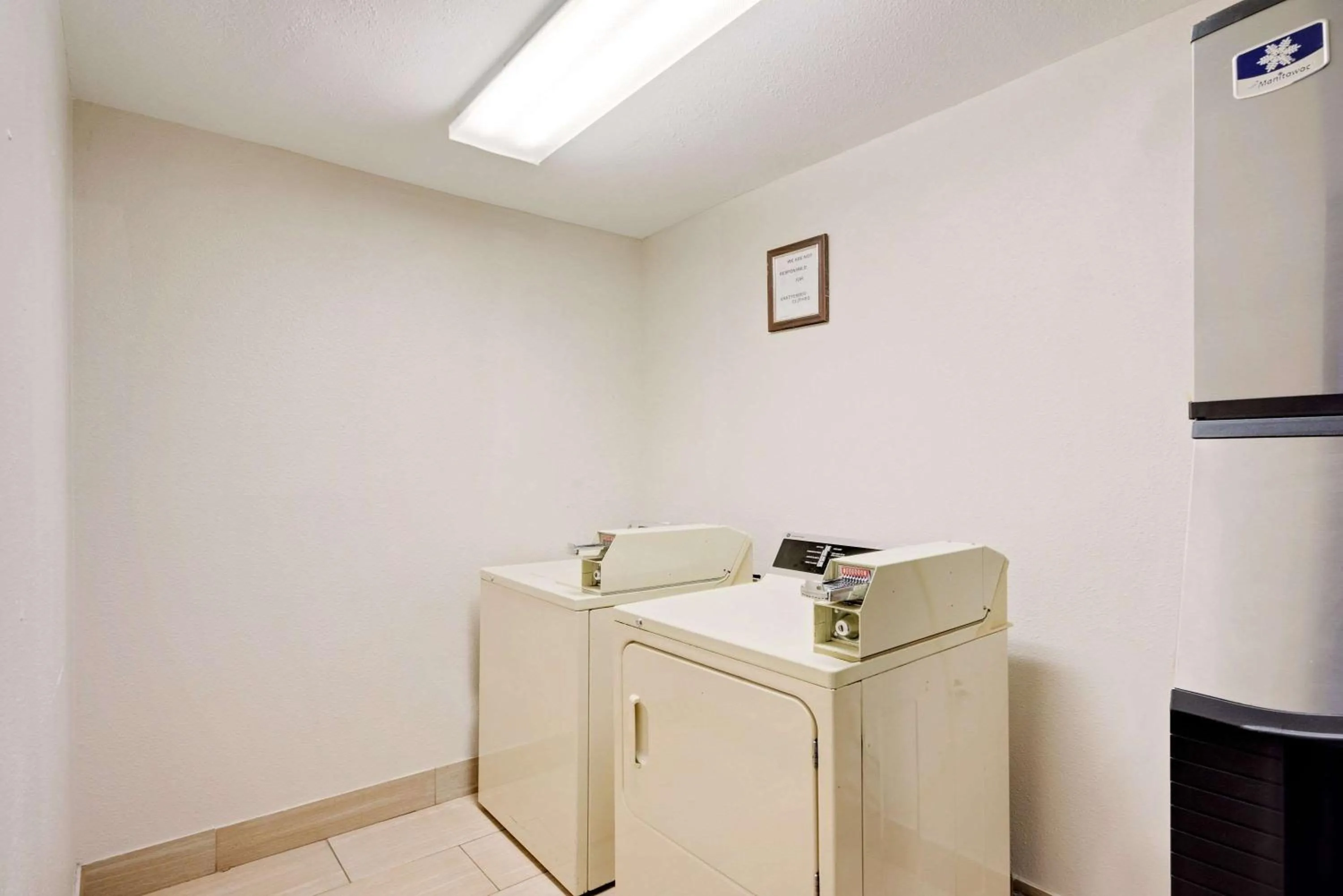 On site in Super 8 by Wyndham Lexington Hamburg Area