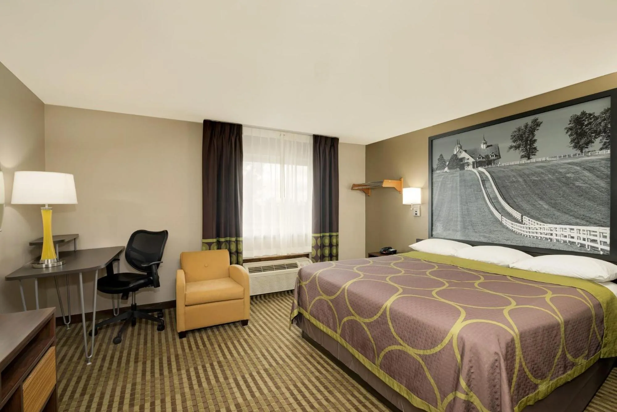 Photo of the whole room, Bed in Super 8 by Wyndham Lexington Hamburg Area