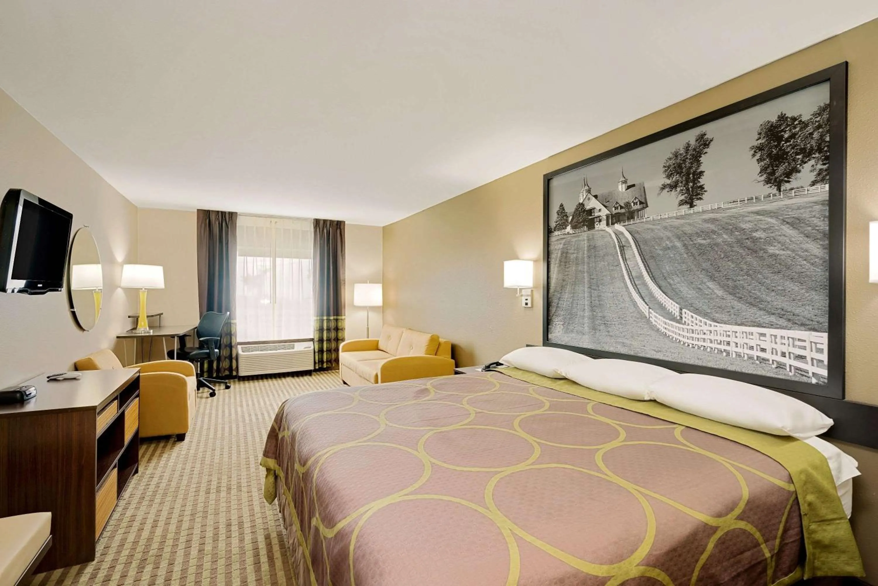 Photo of the whole room, Bed in Super 8 by Wyndham Lexington Hamburg Area