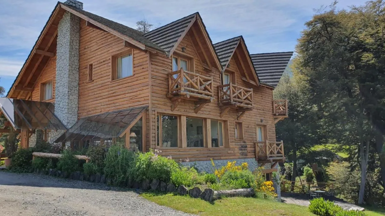 Property building in Encanto del Rio