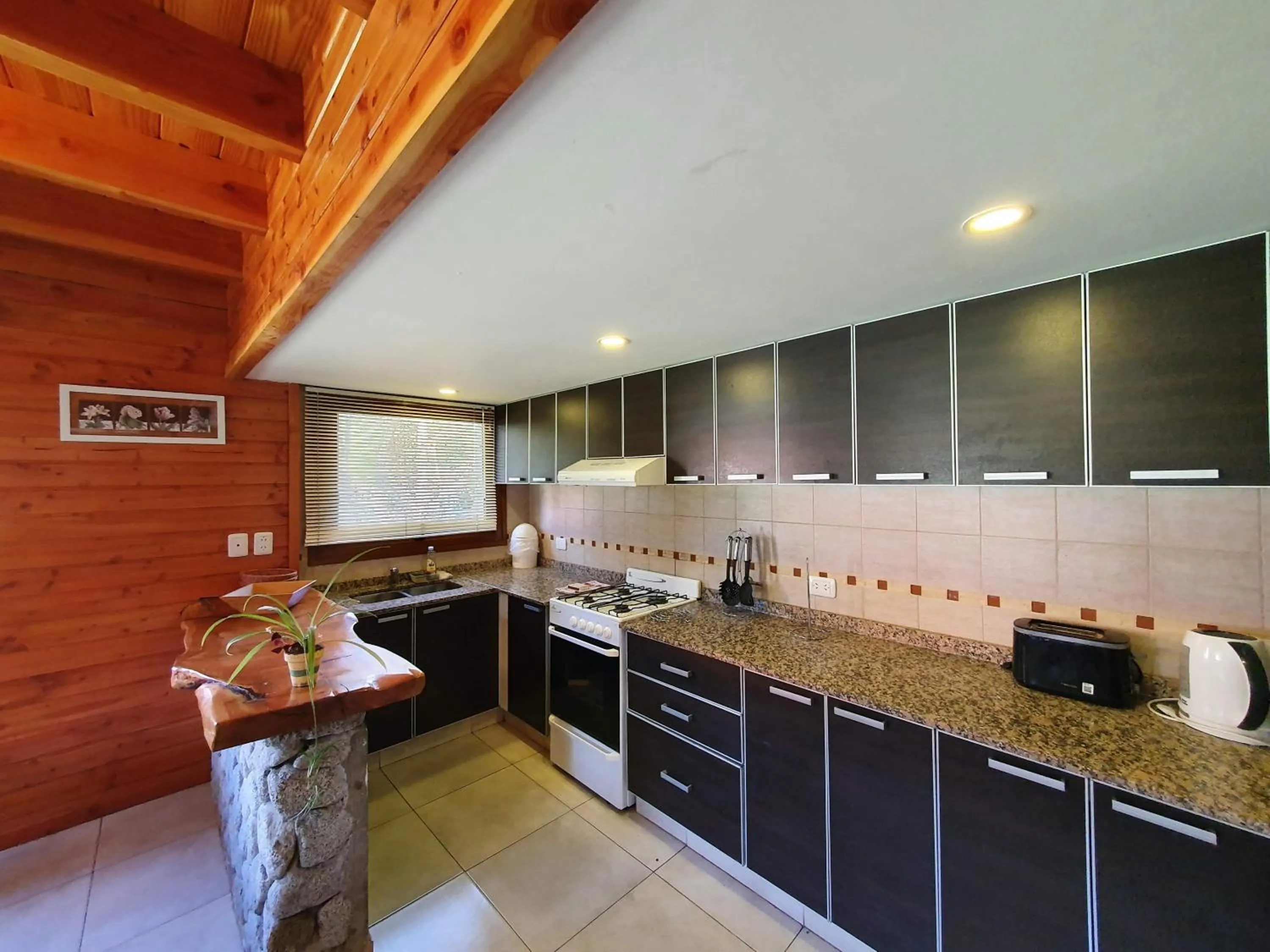 kitchen in Encanto del Rio