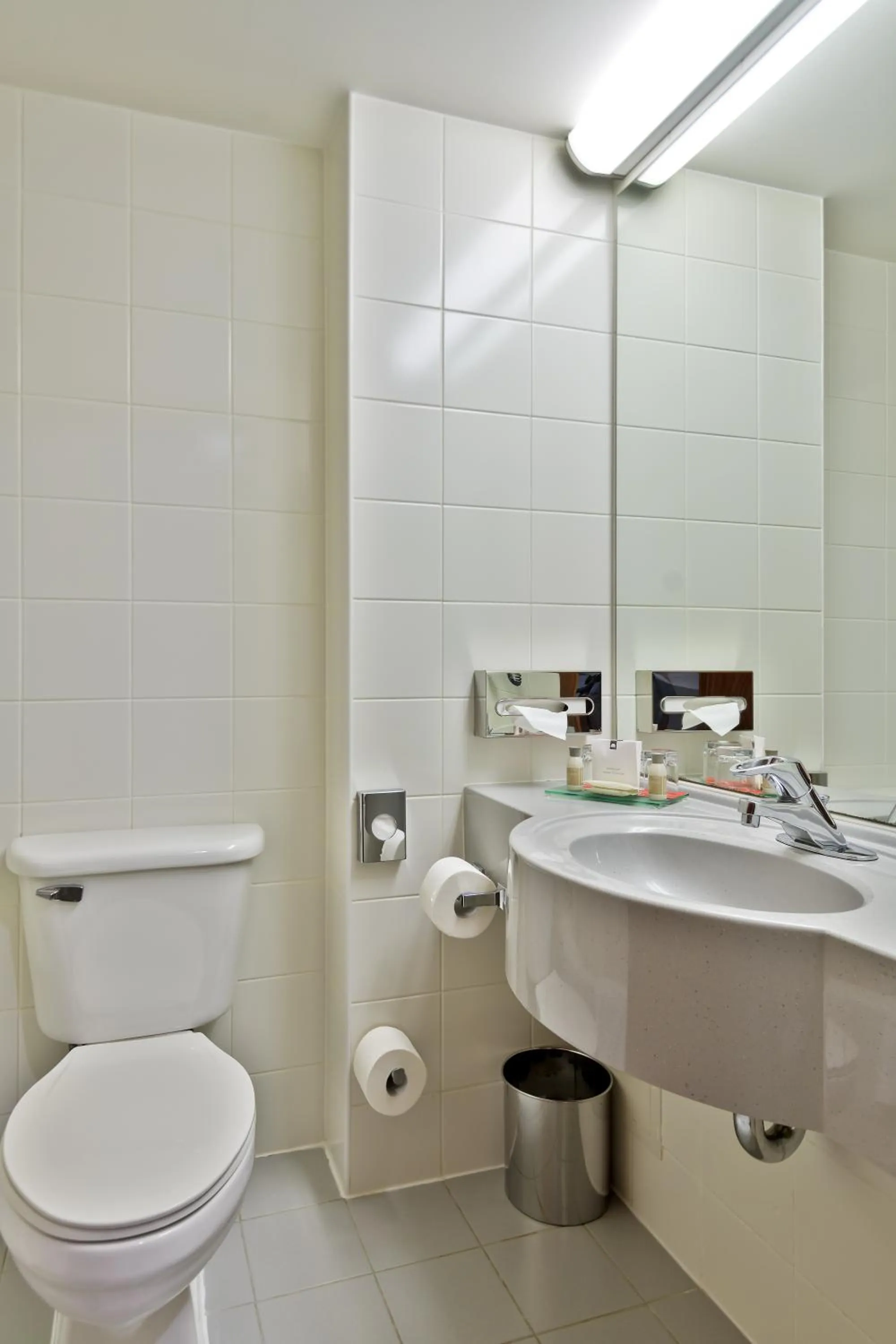 Bathroom in Ramada by Wyndham Bucharest Parc Hotel