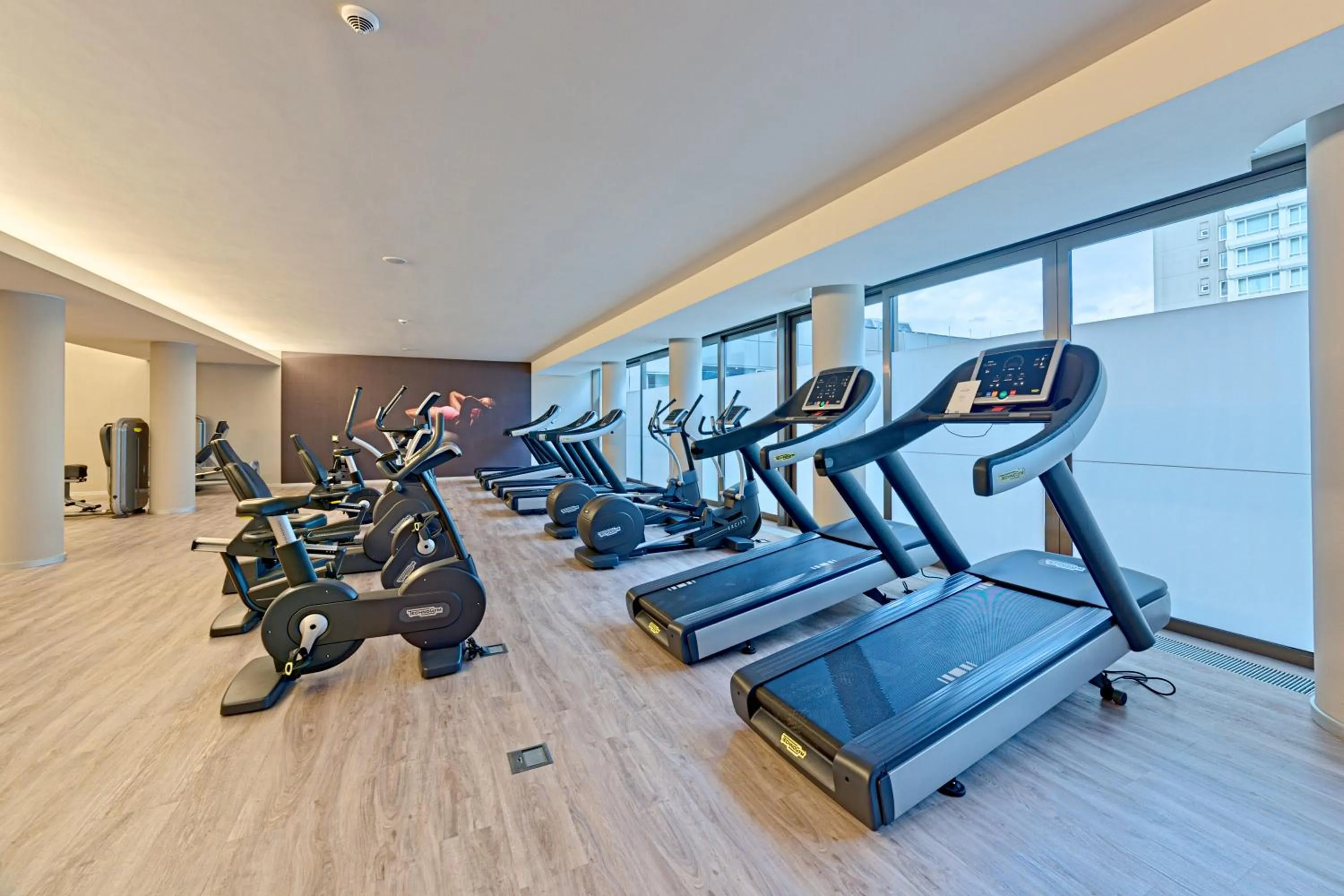 Fitness centre/facilities in Ramada by Wyndham Bucharest Parc Hotel