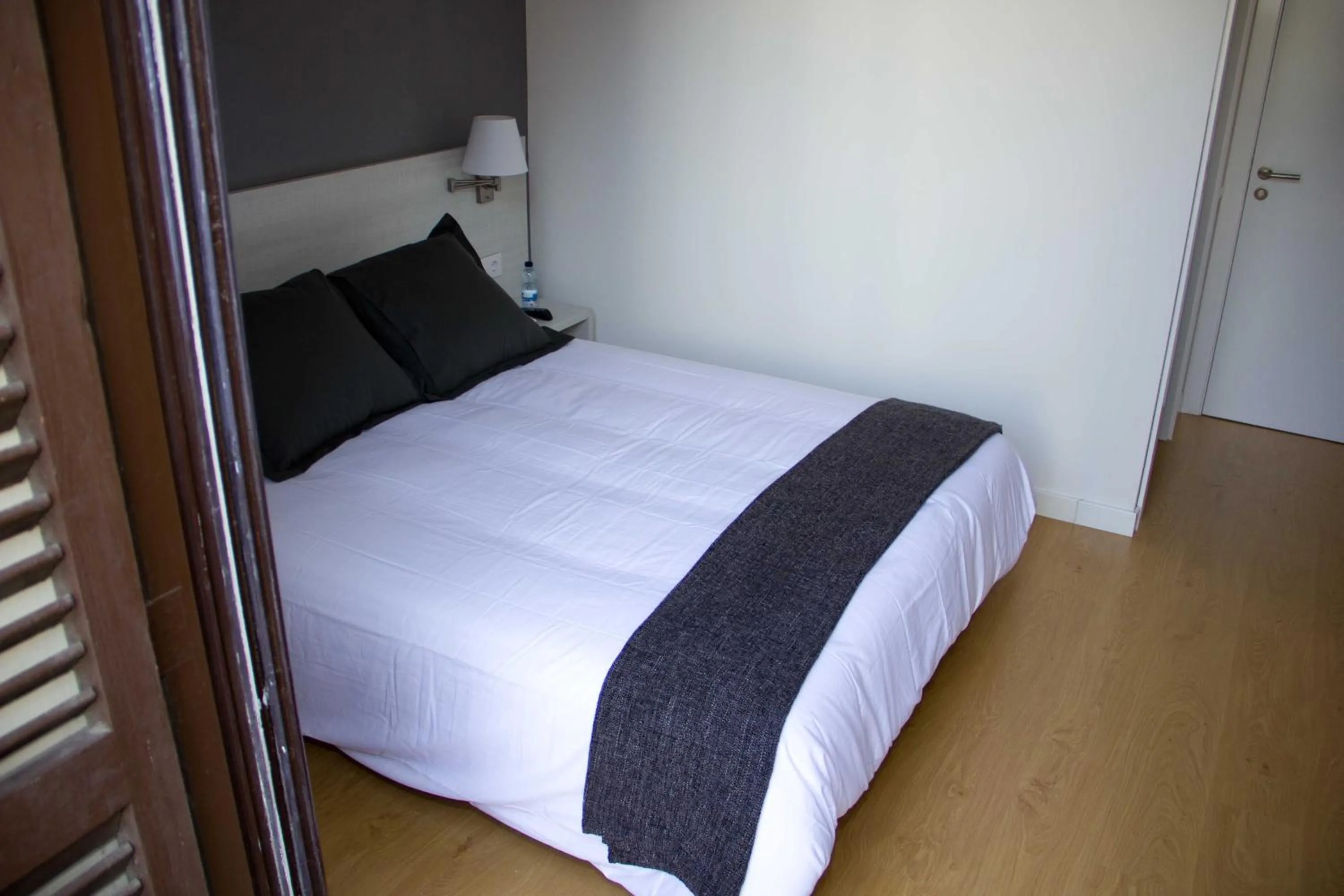 Bed in Hostalin Barcelona Diputacion