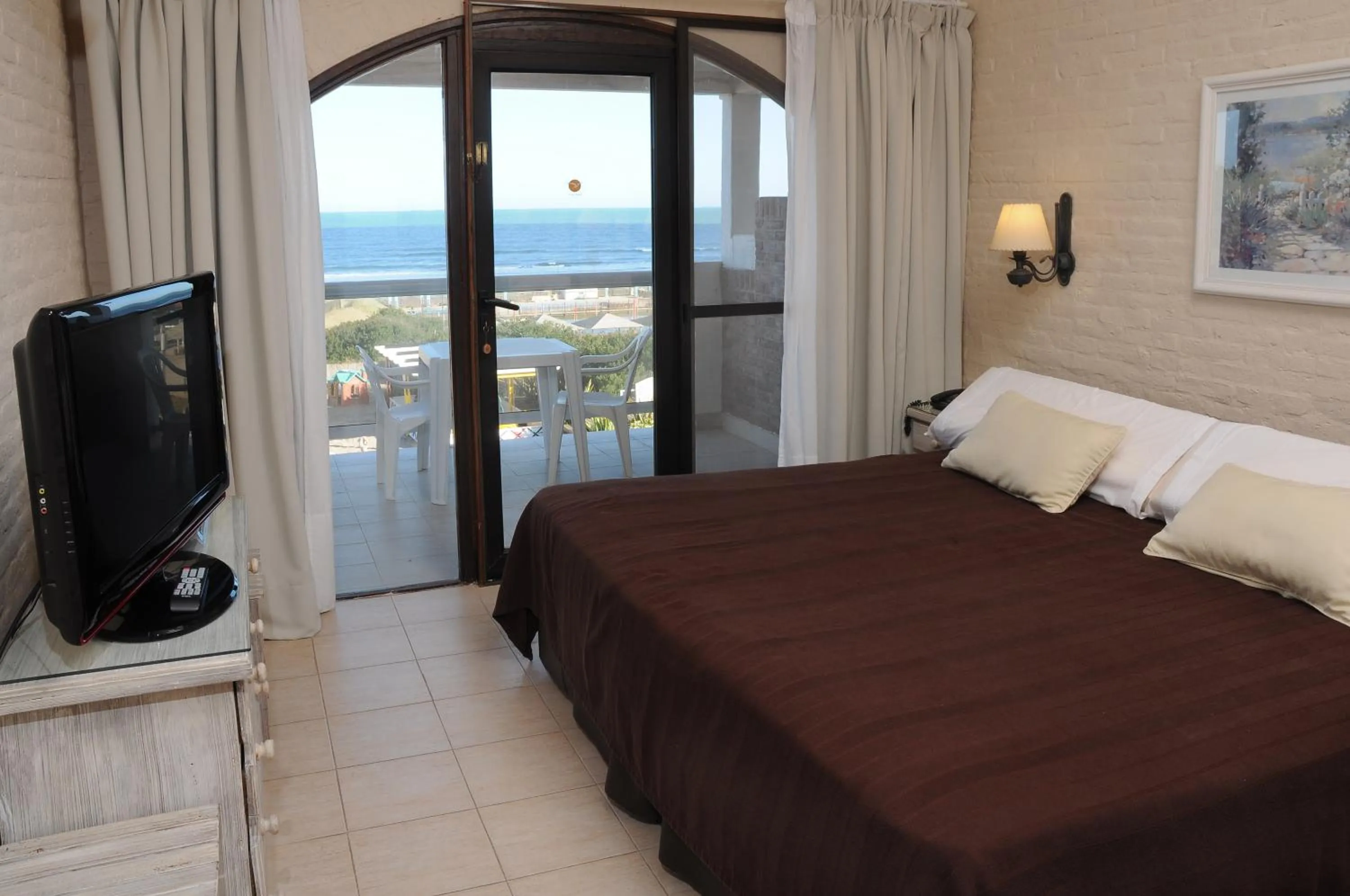 Bed in Carilo Soleil By HS