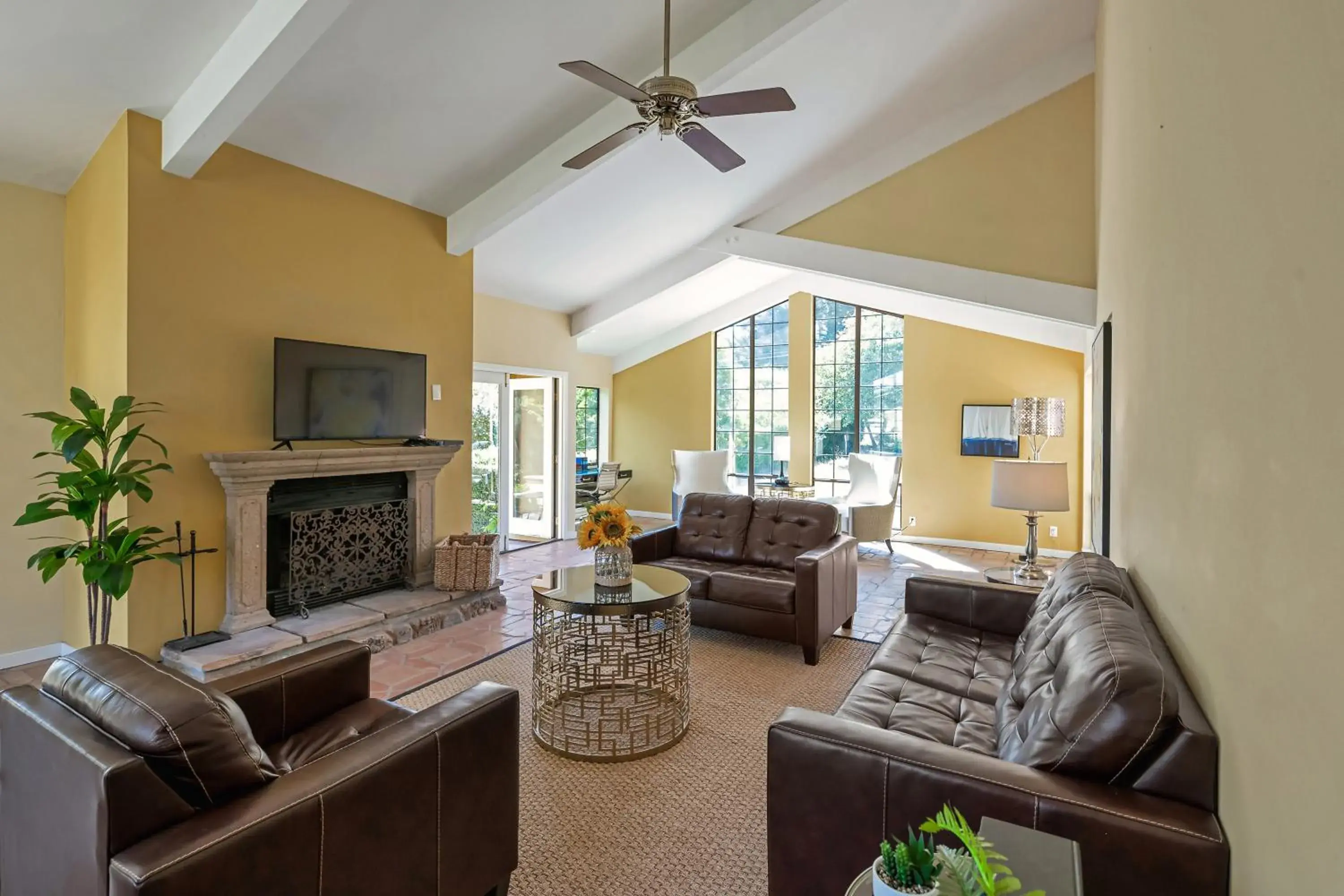 Four-Bedroom House in Sonoma Coast Villa Four-Bedroom House in Sonoma Coast Villa