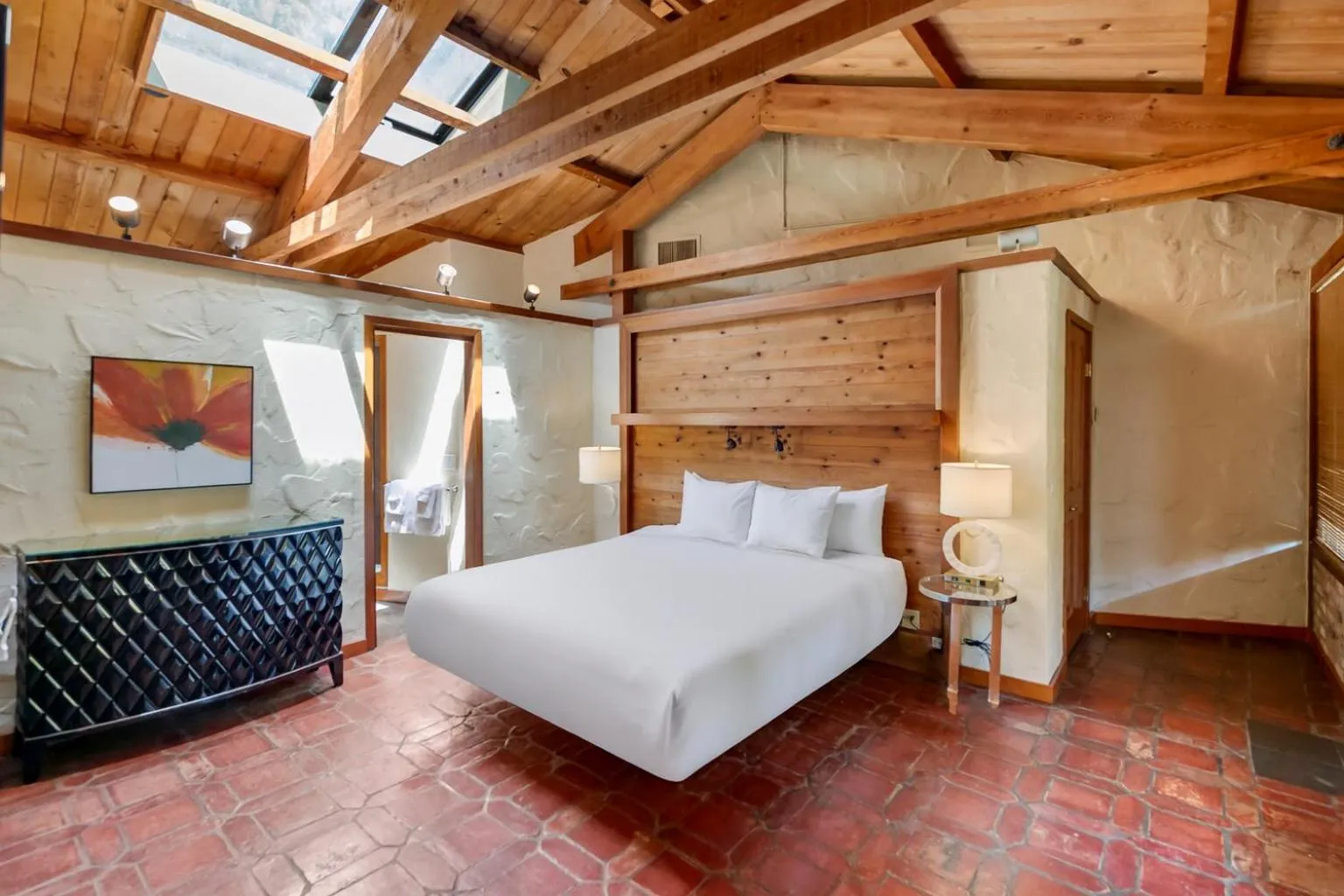 Bed in Sonoma Coast Villa