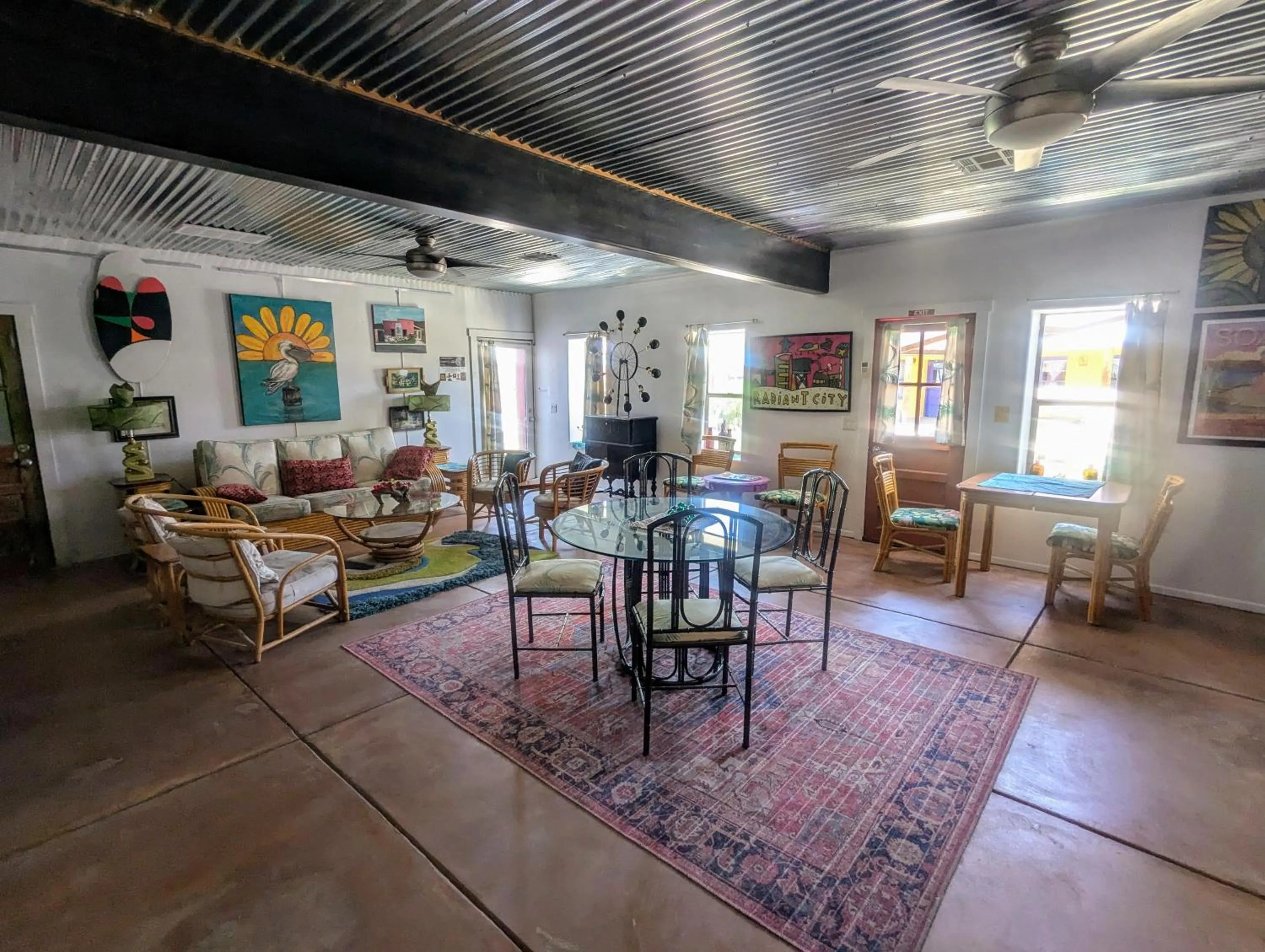 Communal lounge/ TV room in Pelican Spa