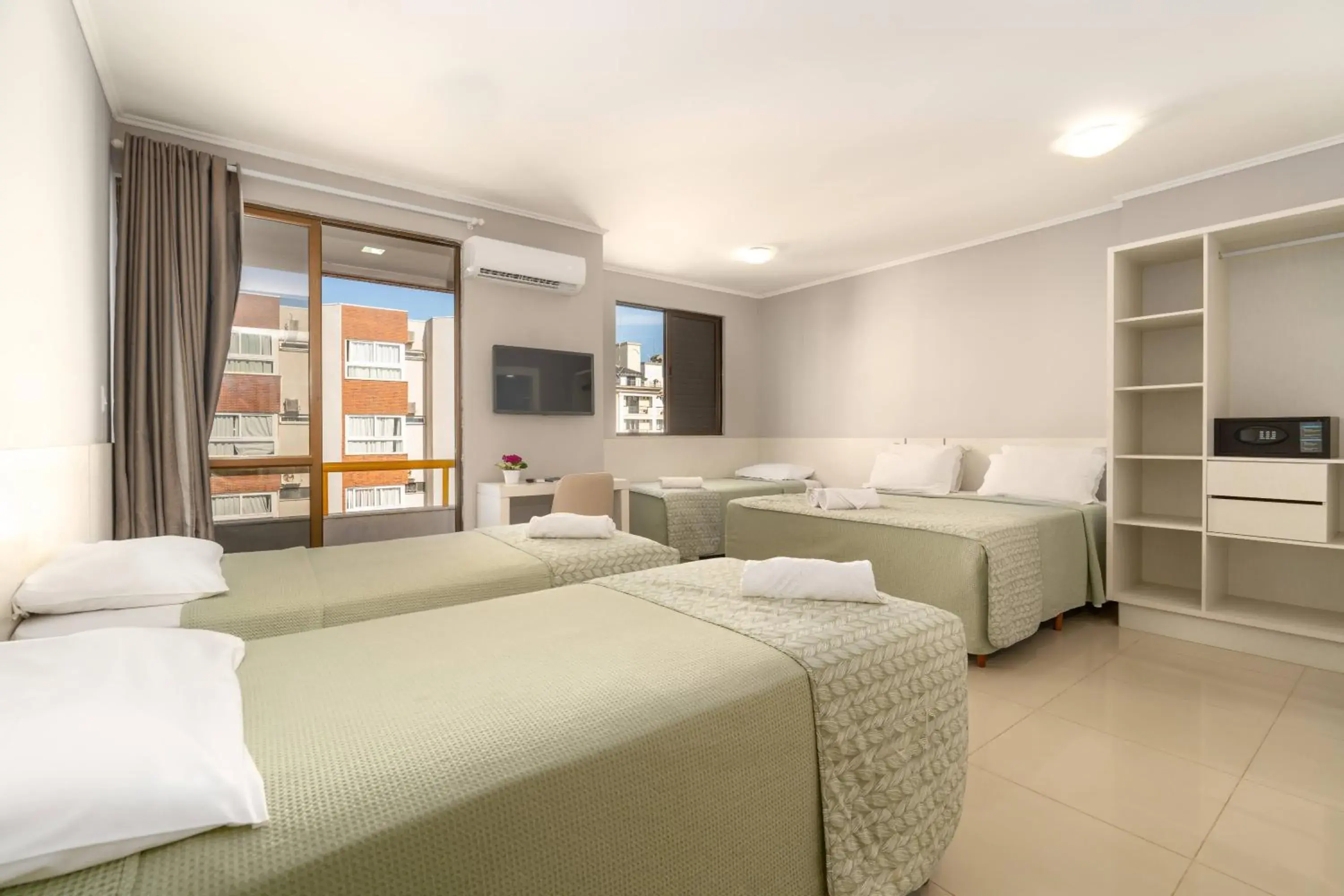 Family Room in Boulevard Beach Canasvieiras Hotel Family Room in Boulevard Beach Canasvieiras Hotel