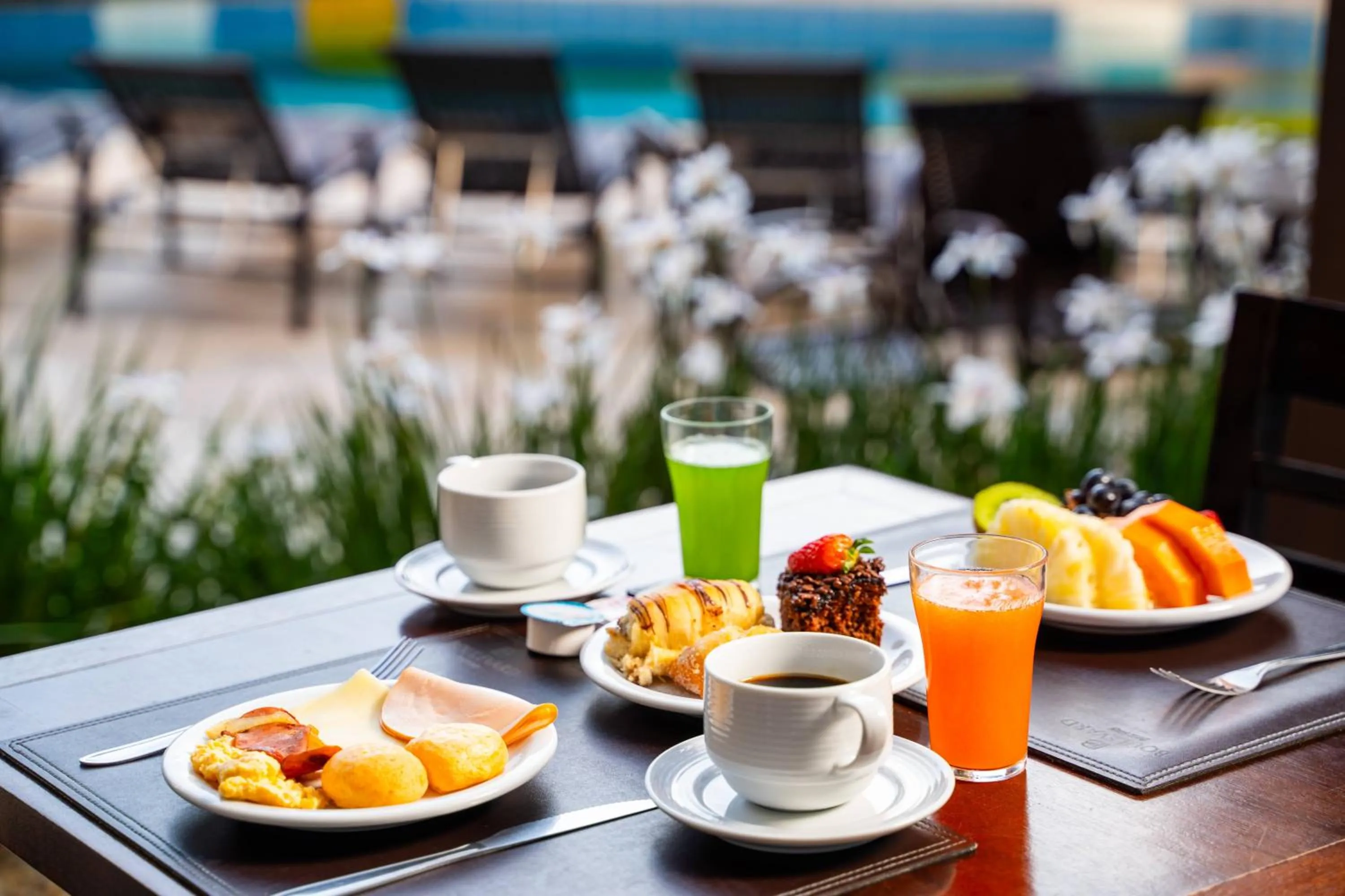 Breakfast in Boulevard Beach Canasvieiras Hotel