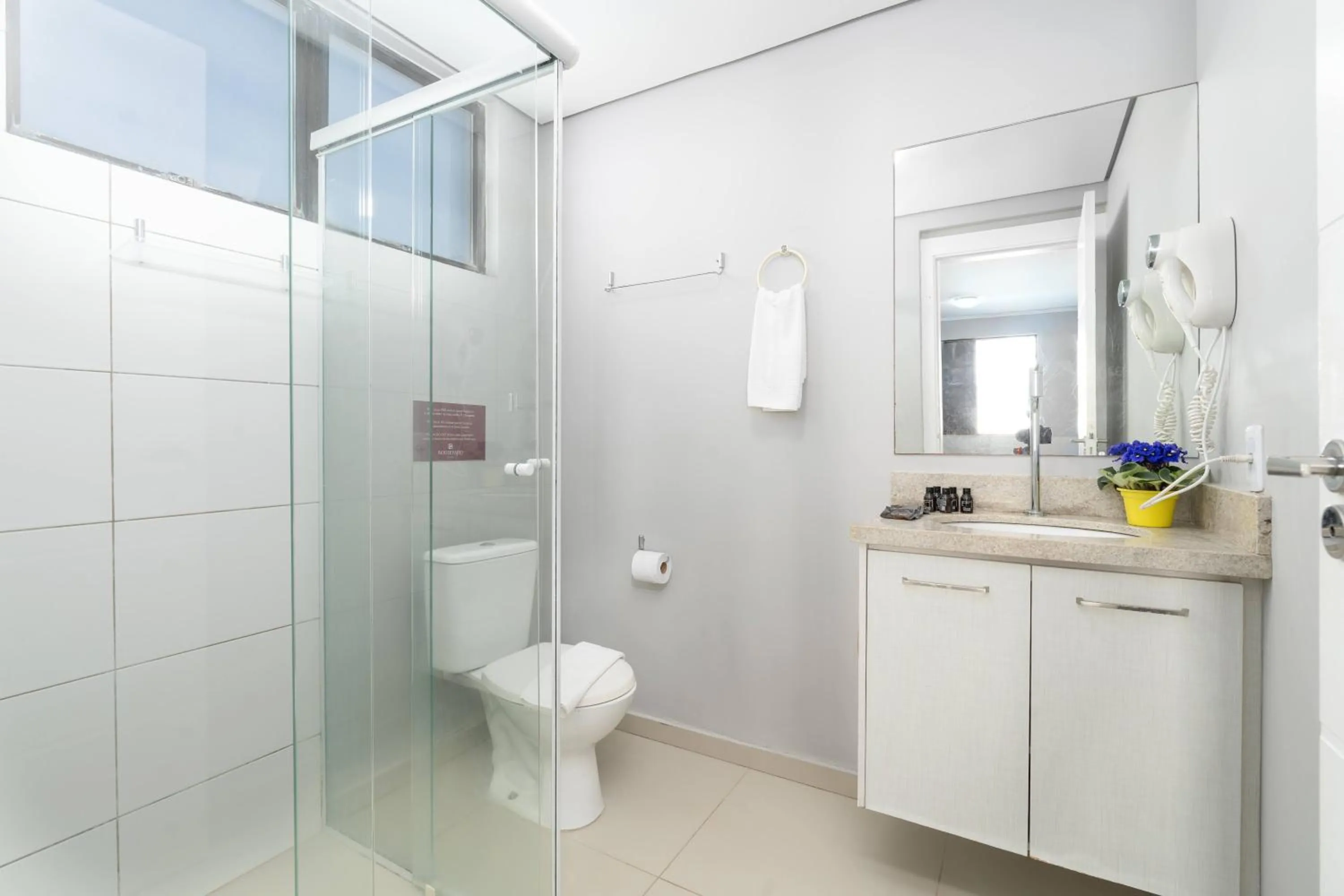 Bathroom in Boulevard Beach Canasvieiras Hotel