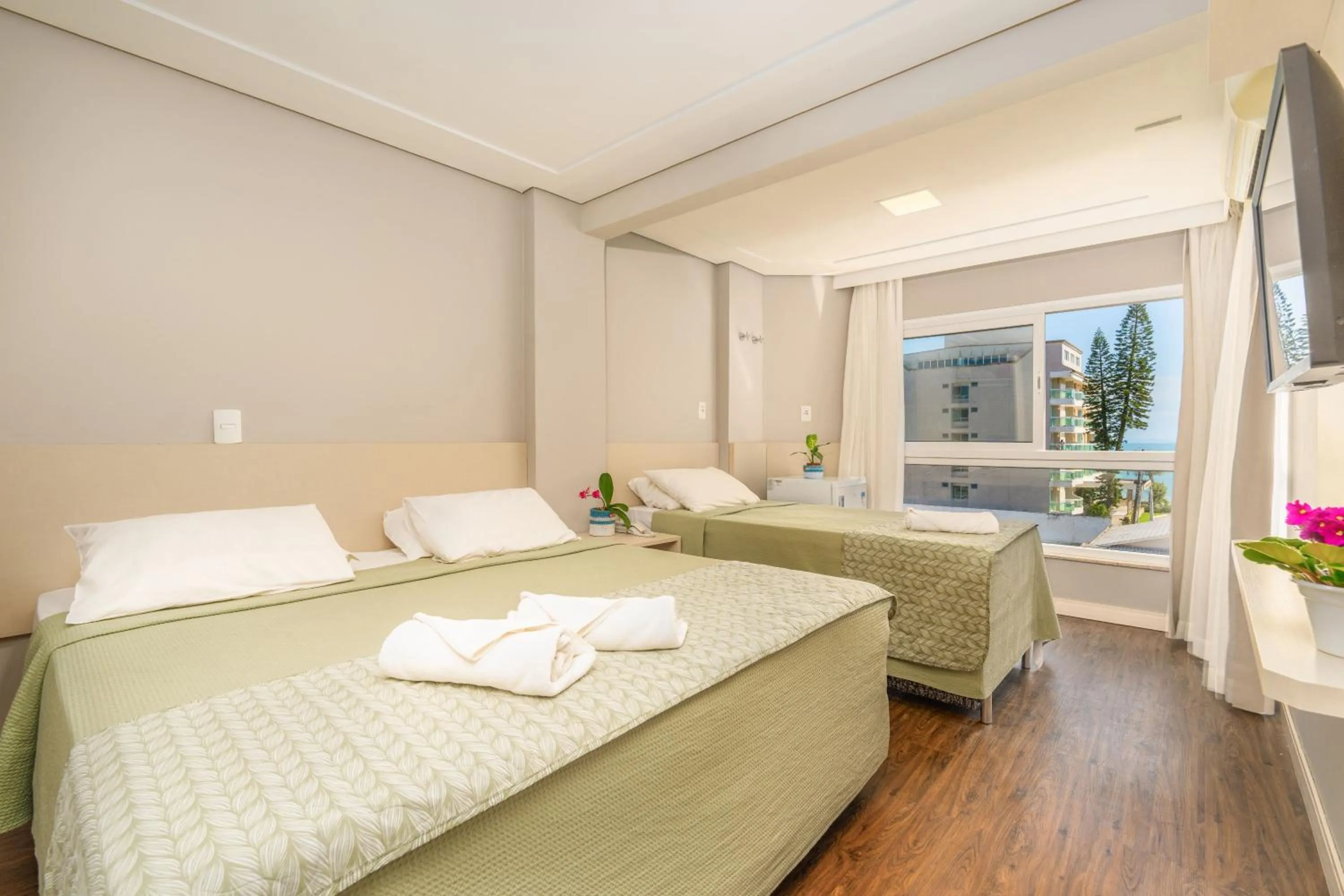 Bedroom, Bed in Boulevard Beach Canasvieiras Hotel