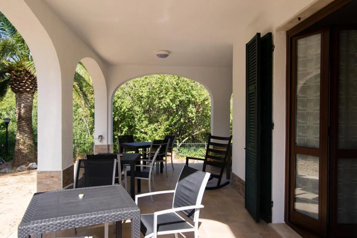 Patio in B&B Zac House