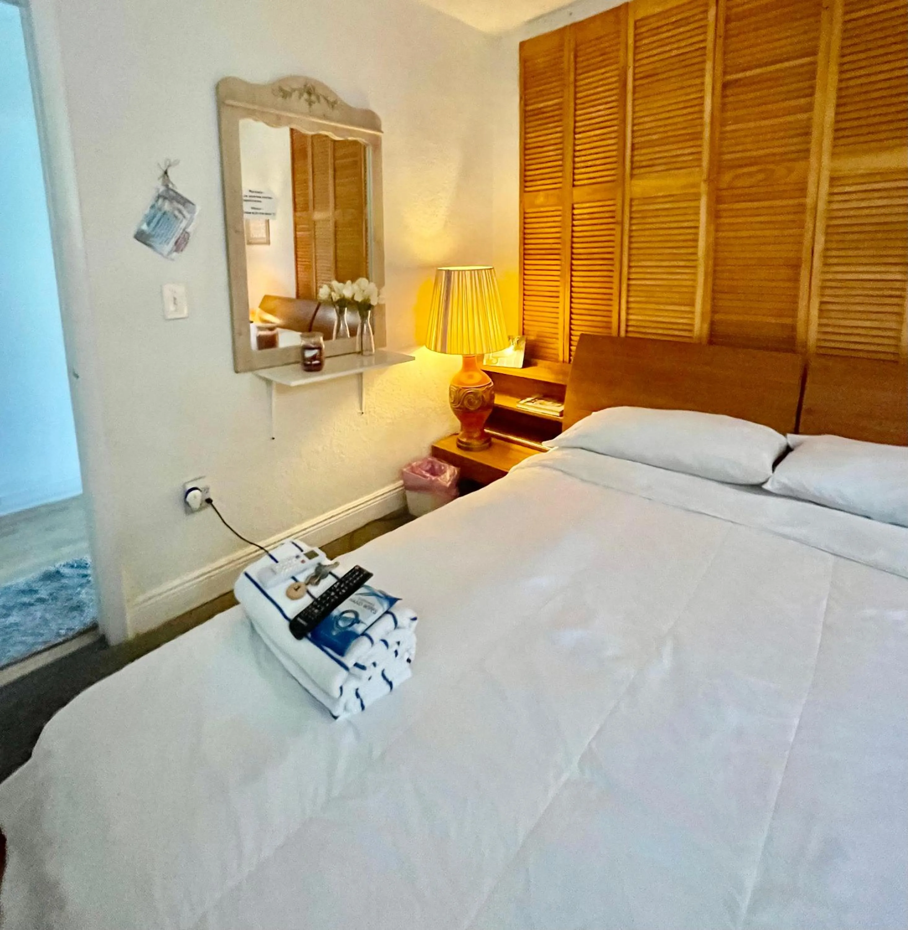 Photo of the whole room, Bed in Habitación Céntrica calle 8 Miami